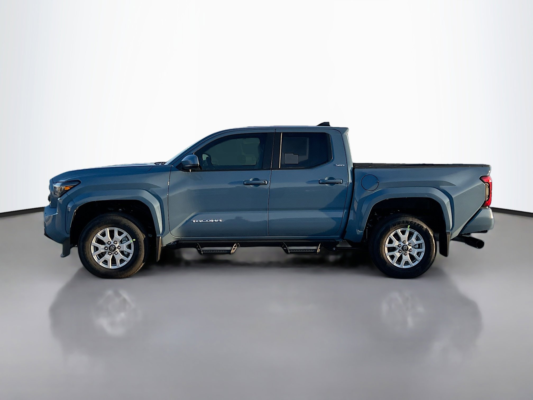2026 Toyota Tacoma SR5 photo 3