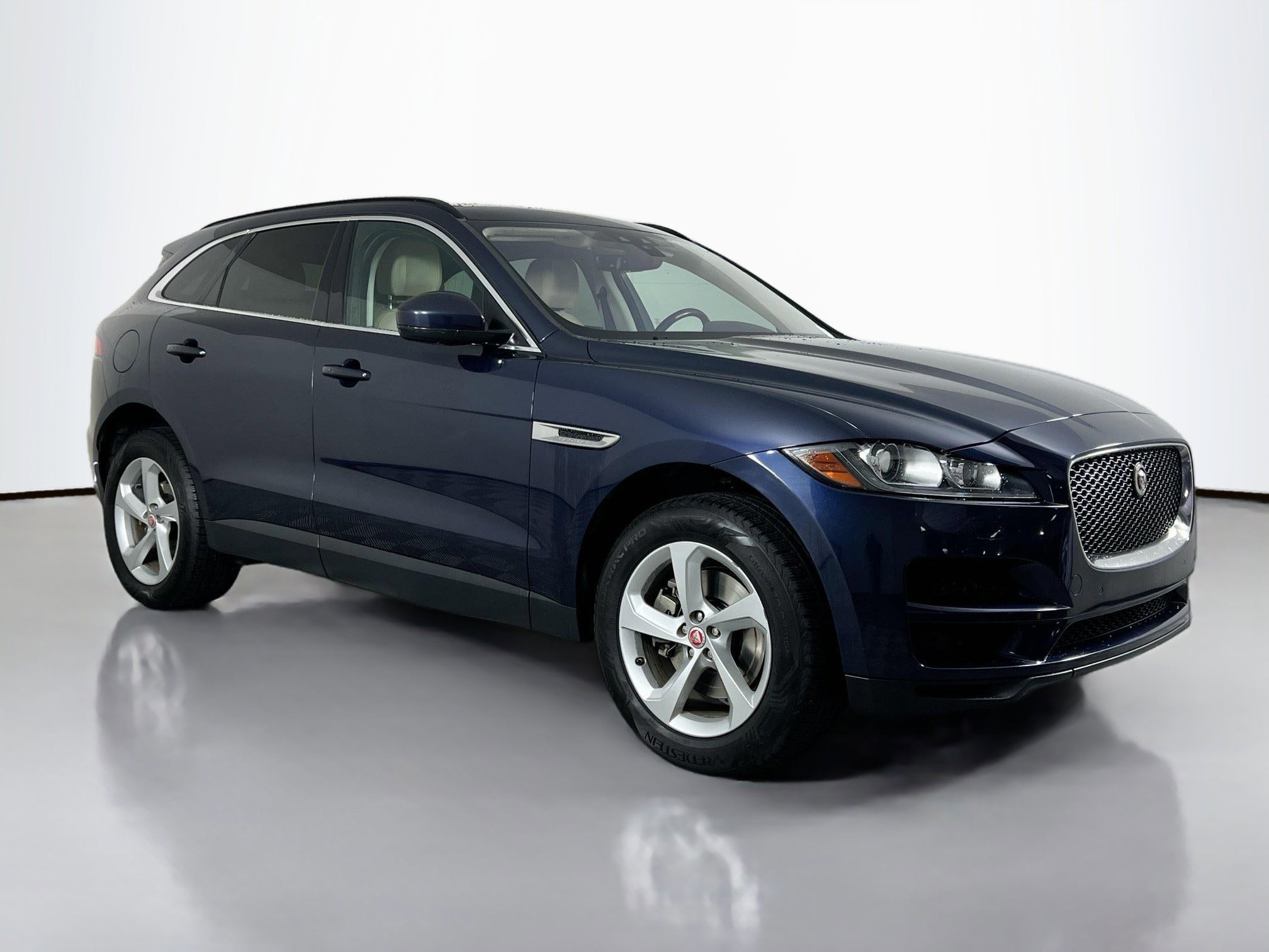 Used 2019 Jaguar F-Pace Premium with VIN SADCJ2GX6KA606199 for sale in Reno, NV