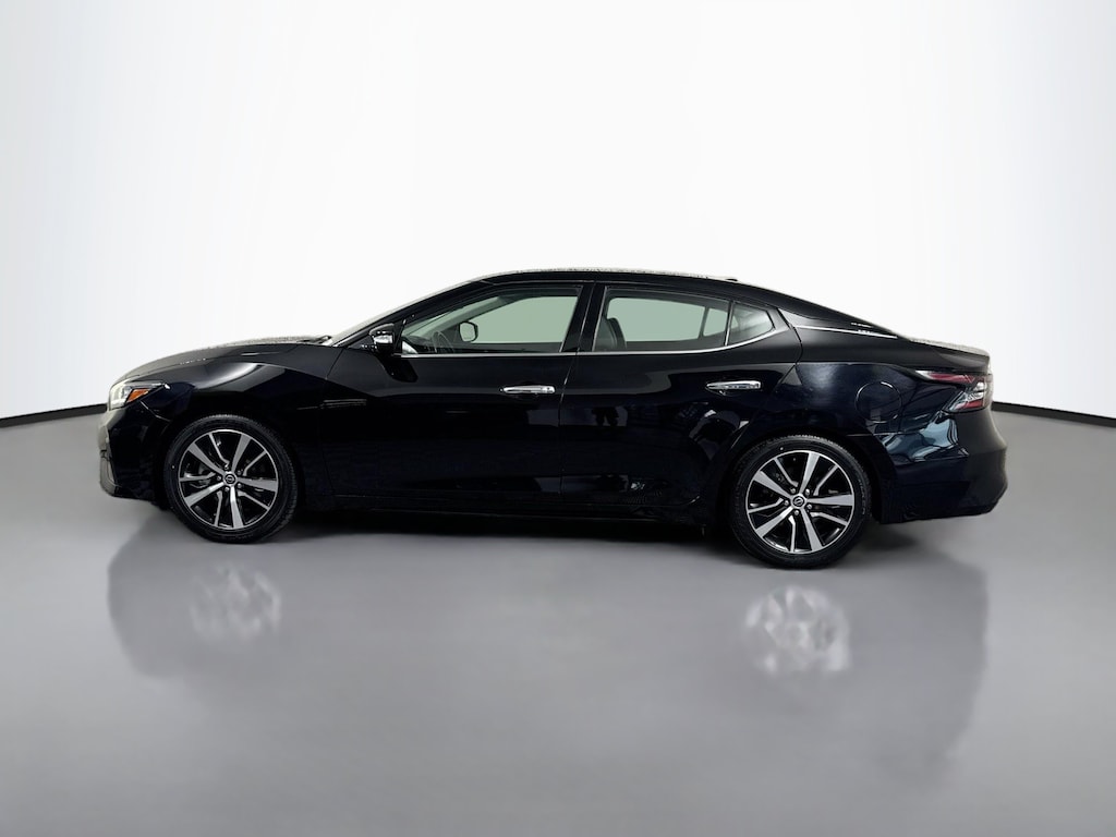 Used 2023 Nissan Maxima SV Sedan