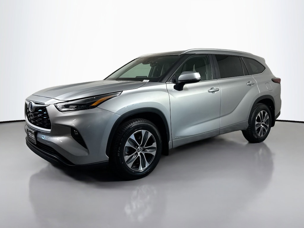 Certified 2024 Toyota Highlander Hybrid XLE SUV