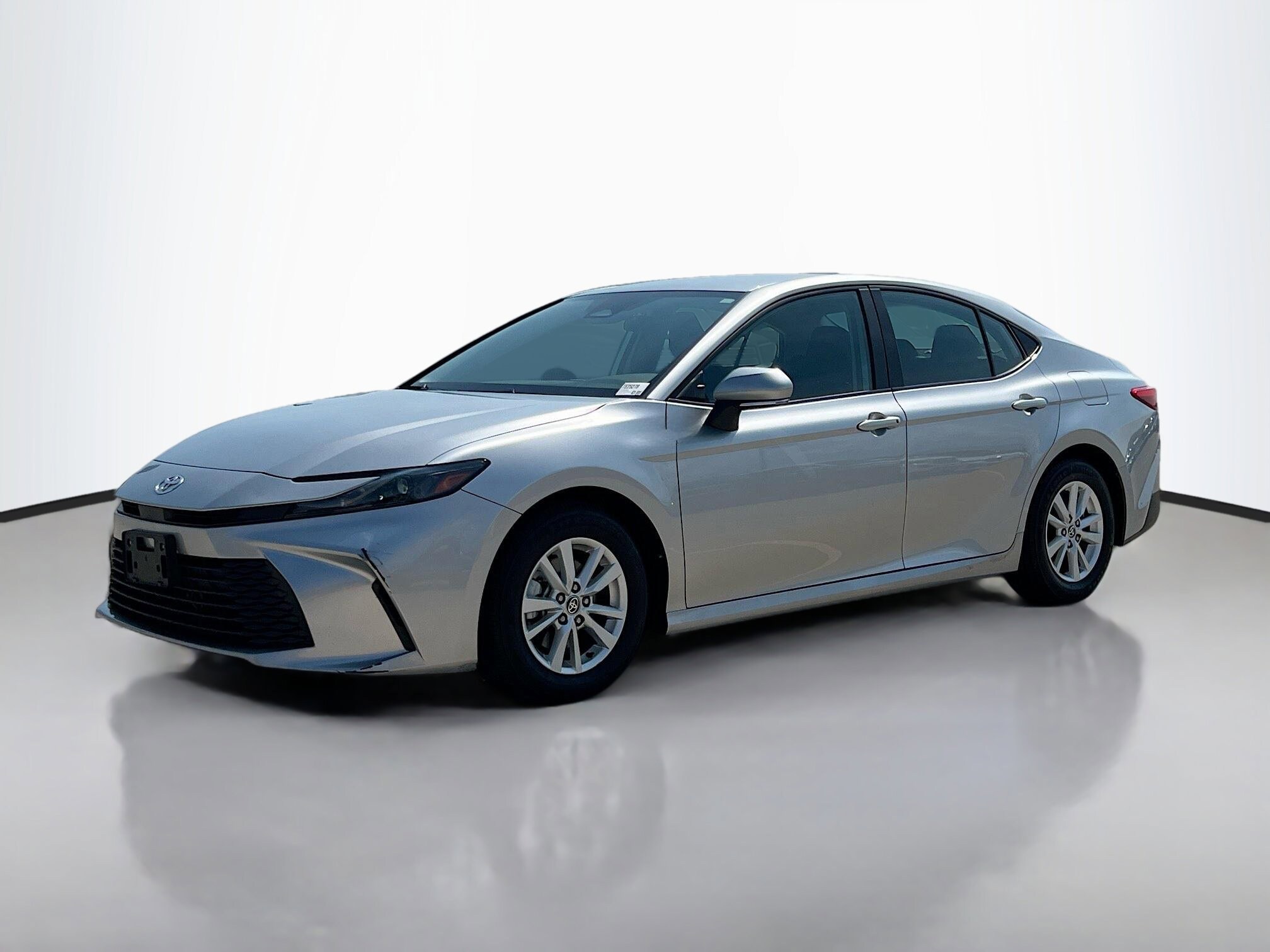 2025 Toyota Camry LE photo 2