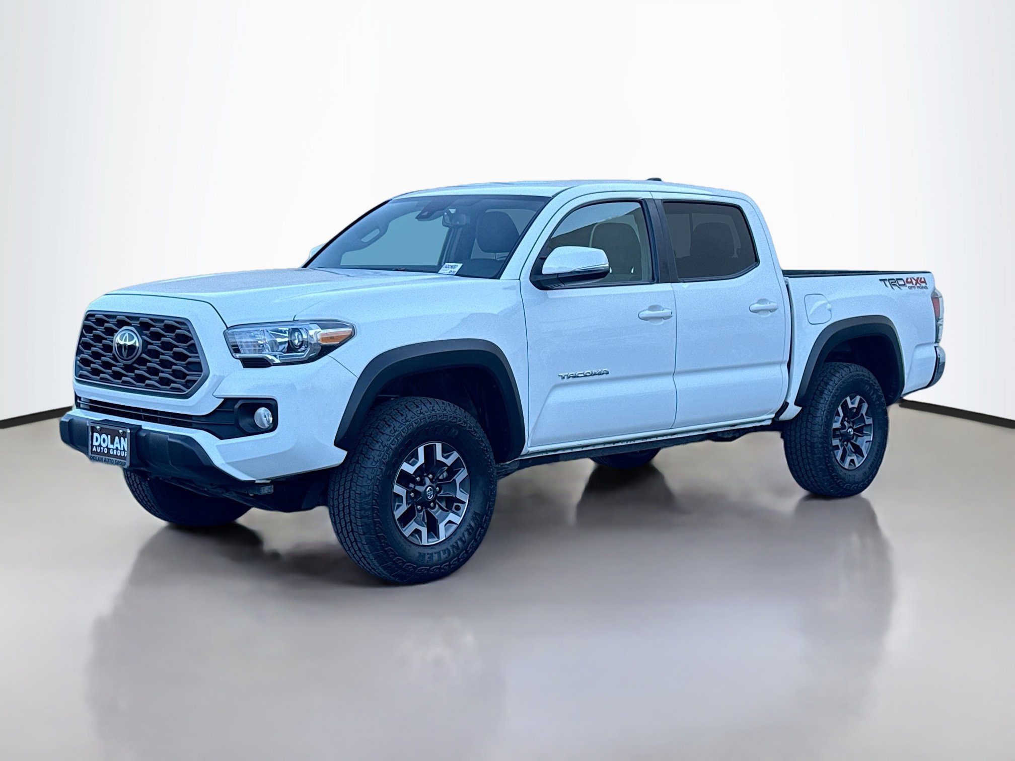 2023 Toyota Tacoma TRD Off-Road Double Cab photo 2
