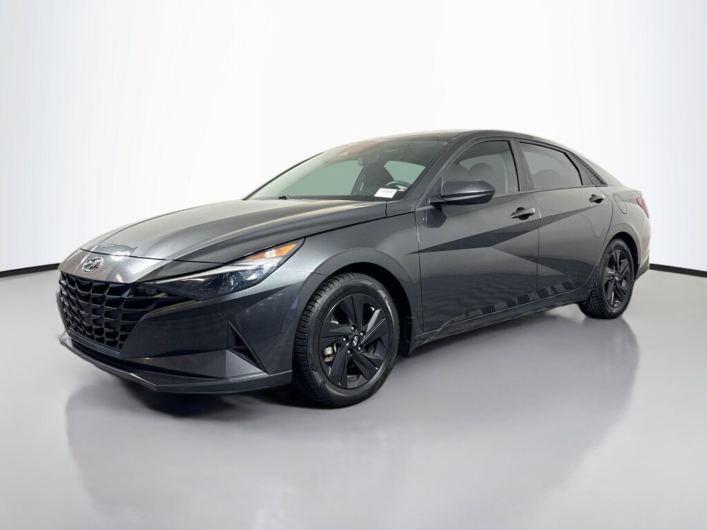 Used 2022 Hyundai Elantra SEL Sedan