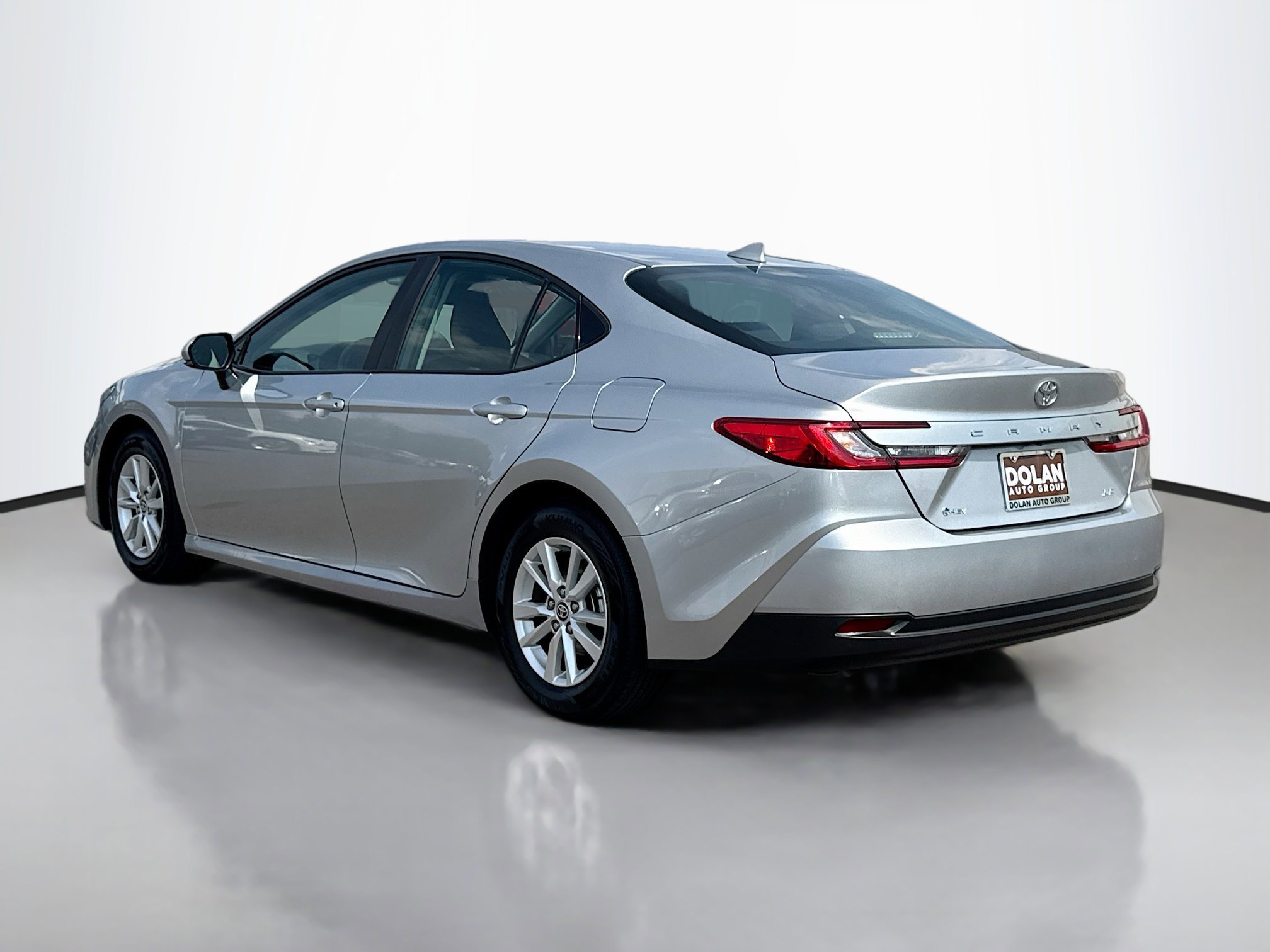 2025 Toyota Camry LE photo 3