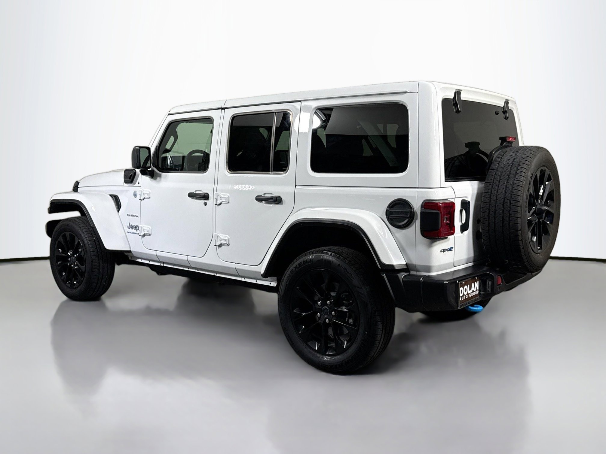 2024 Jeep Wrangler Sahara 4xe photo 4
