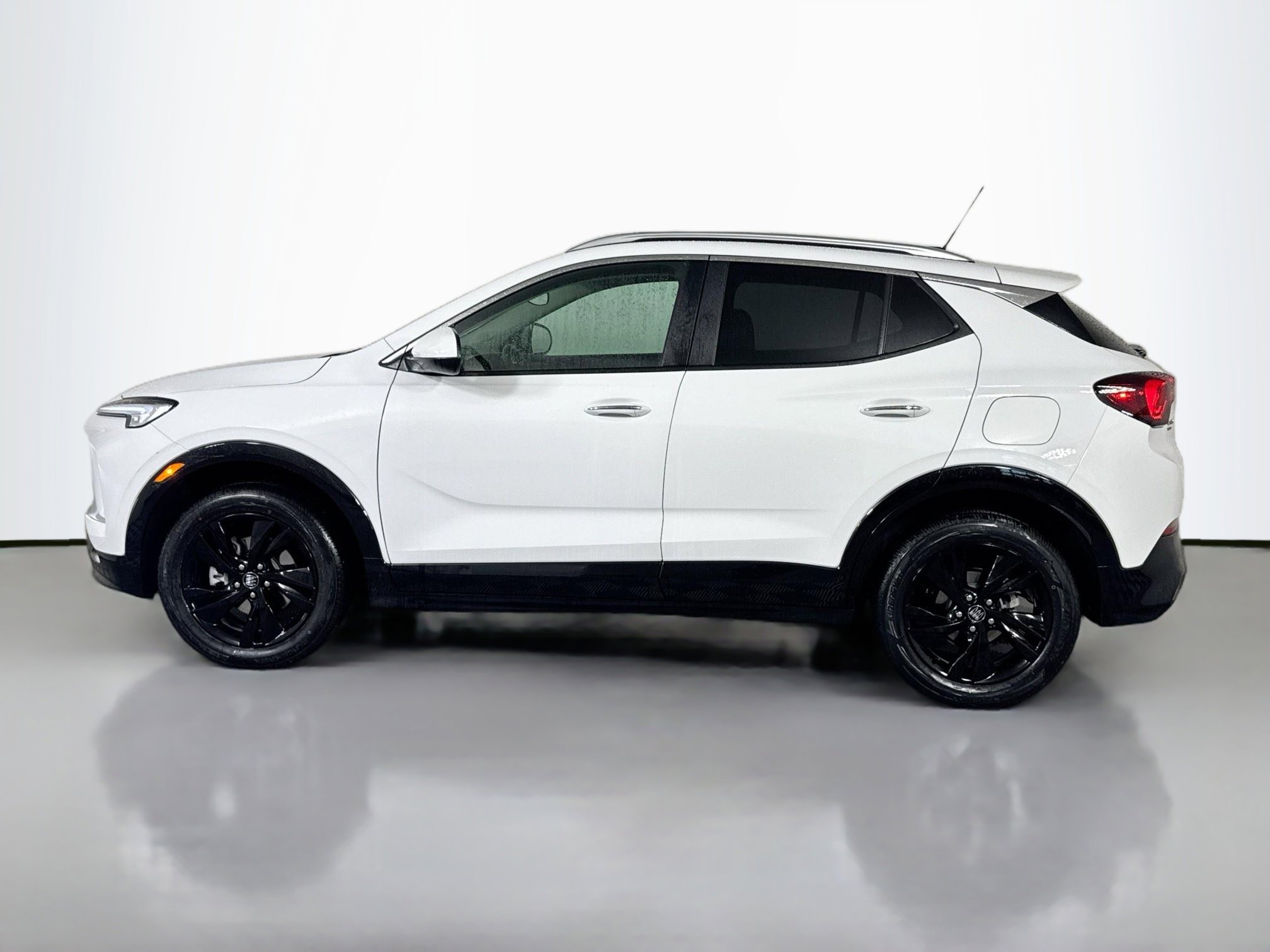 2024 Buick Encore GX Sport Touring photo 3
