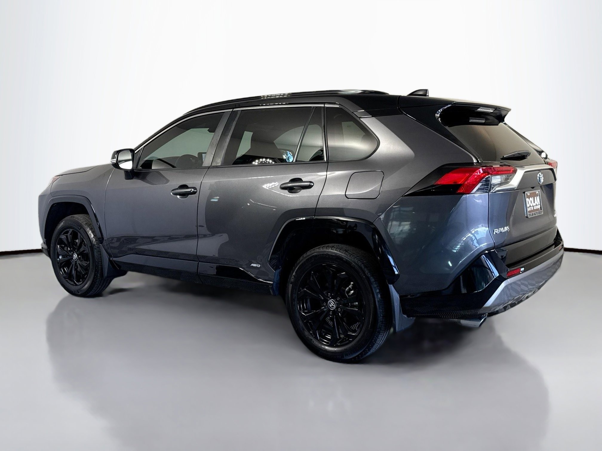 2024 Toyota RAV4 Hybrid XSE photo 3