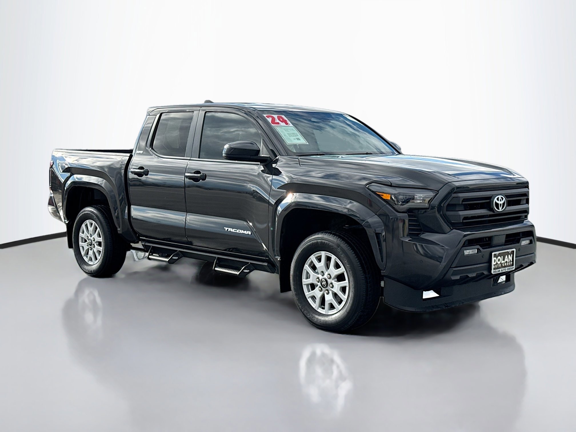 2024 Toyota Tacoma SR5 Double Cab photo 2