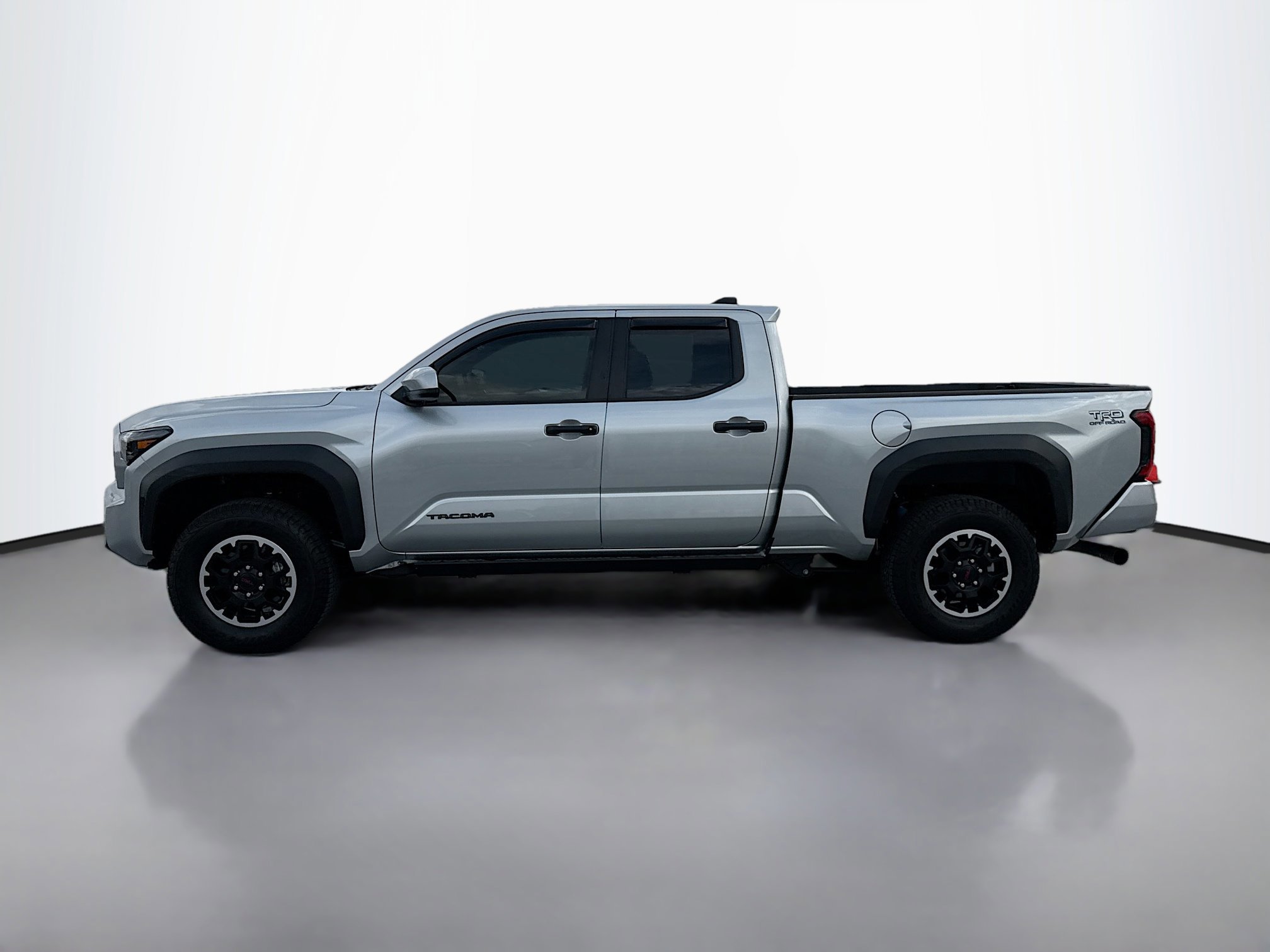 2024 Toyota Tacoma TRD Off-Road Double Cab photo 2
