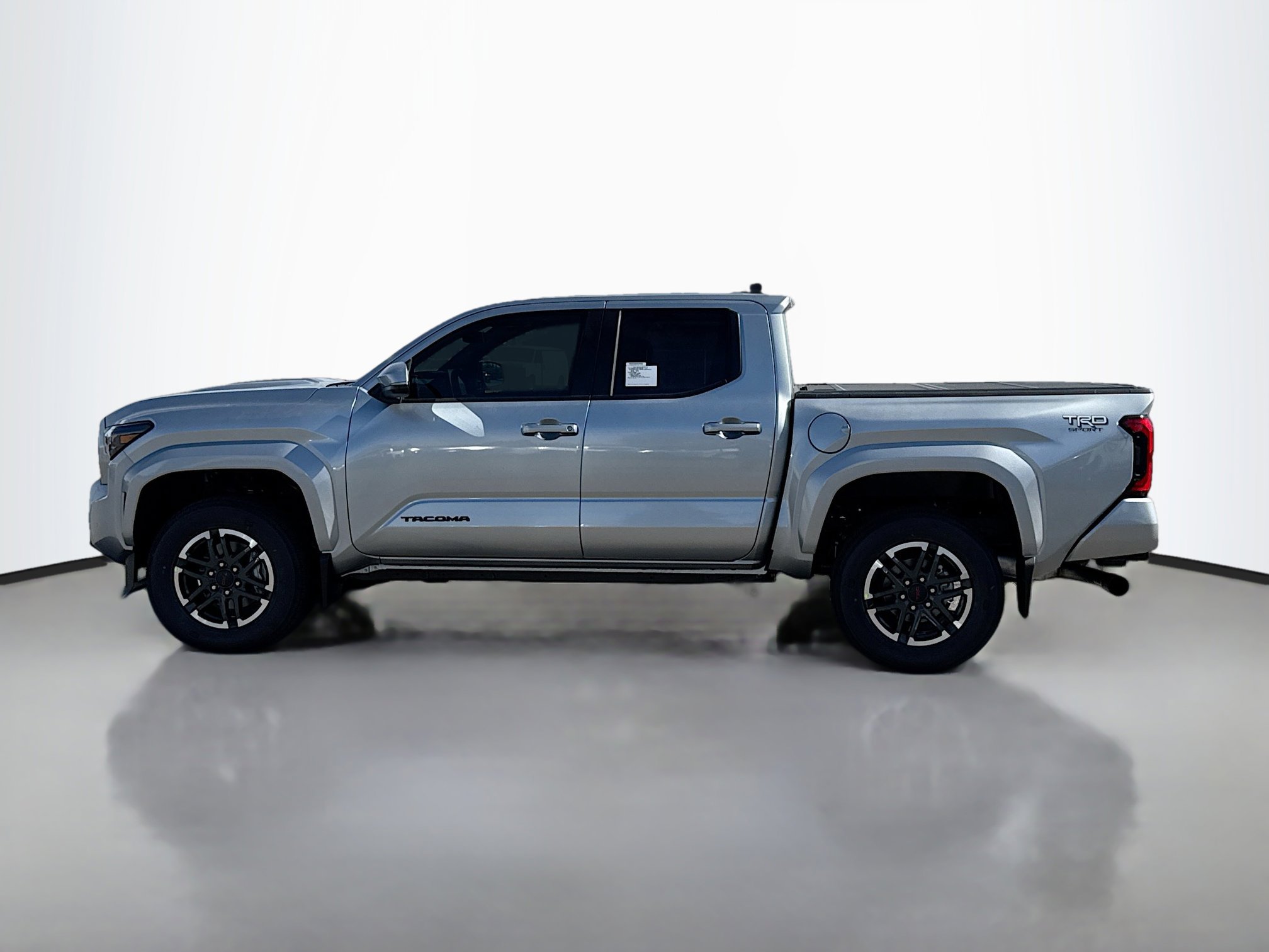 2025 Toyota Tacoma TRD Sport photo 3