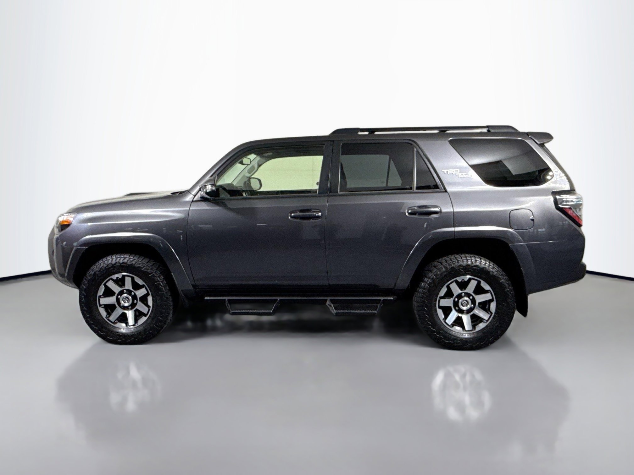 2021 Toyota 4Runner TRD Off-Road Premium photo 3