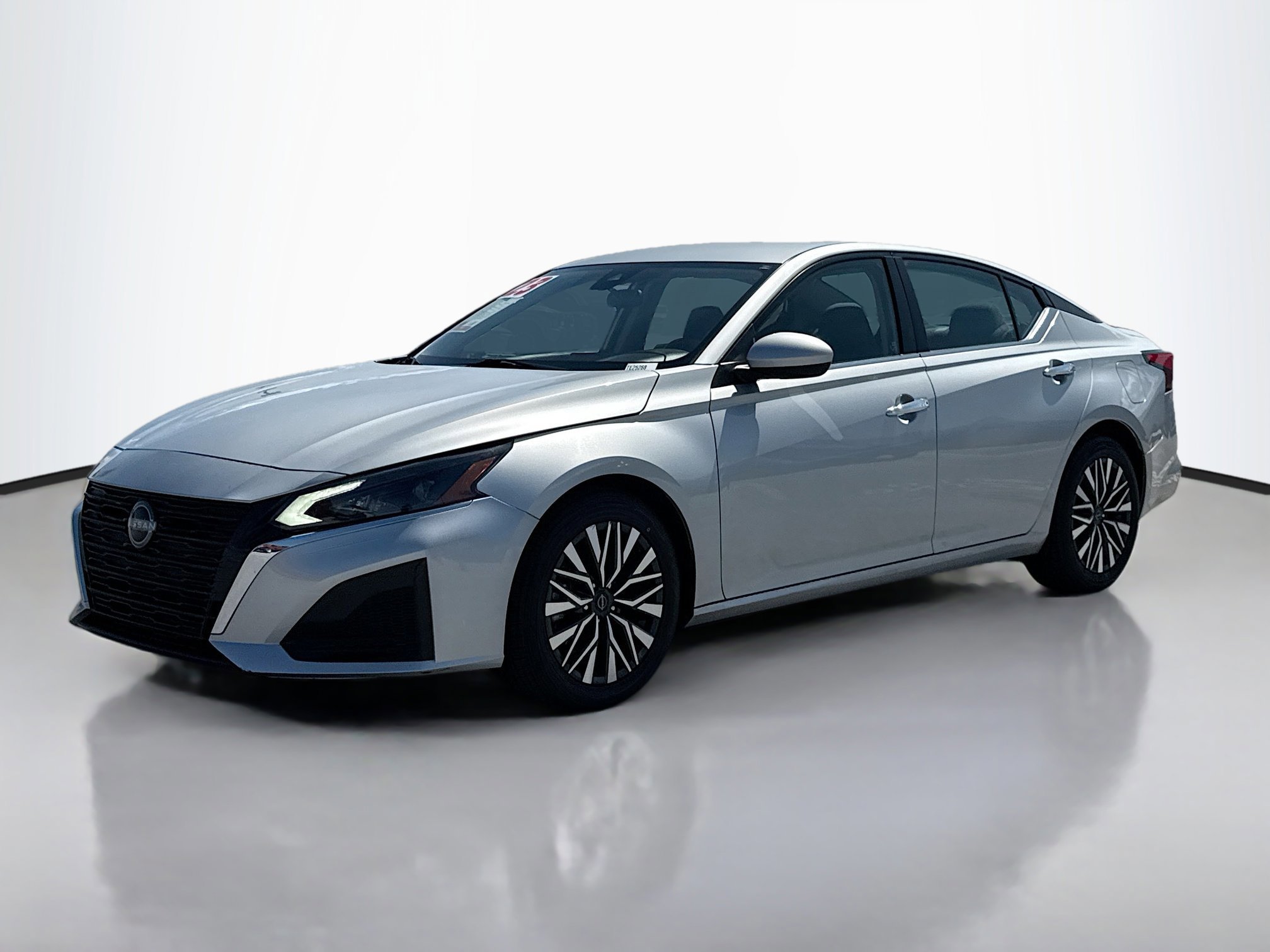 2023 Nissan Altima 2.5 SV photo 4