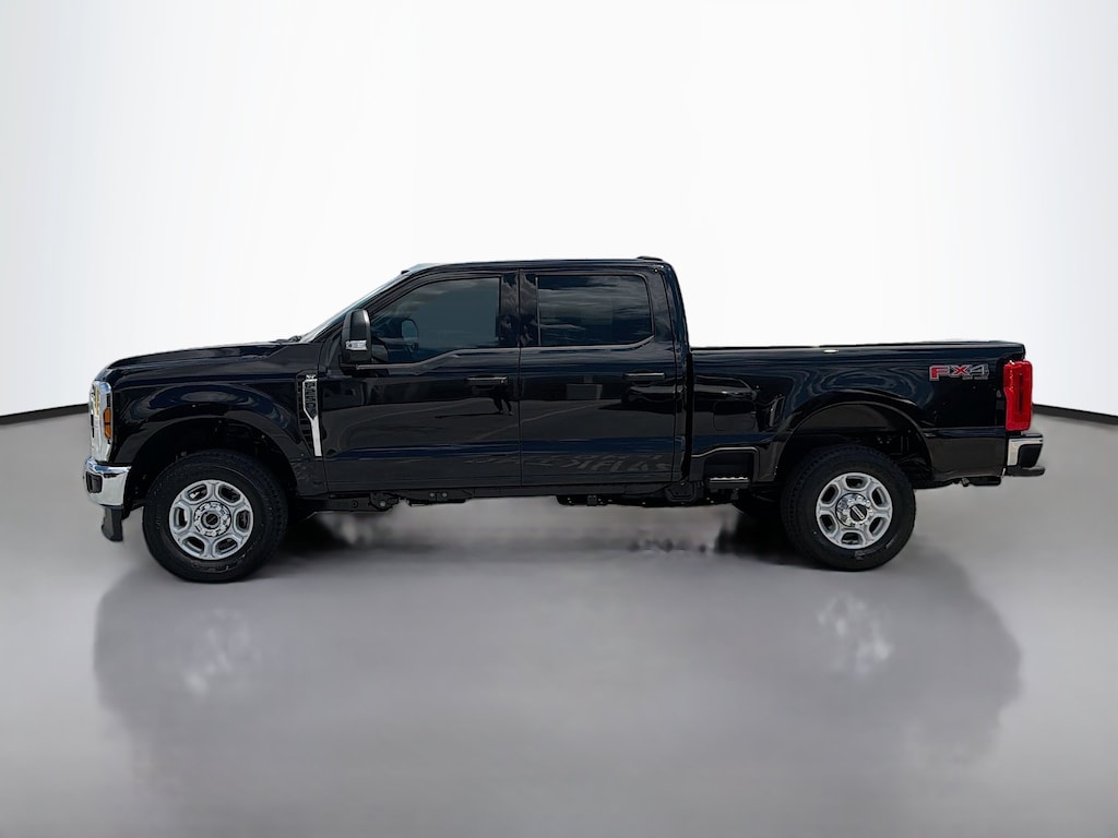Used 2026 Ford F-250SD XLT Truck Crew Cab