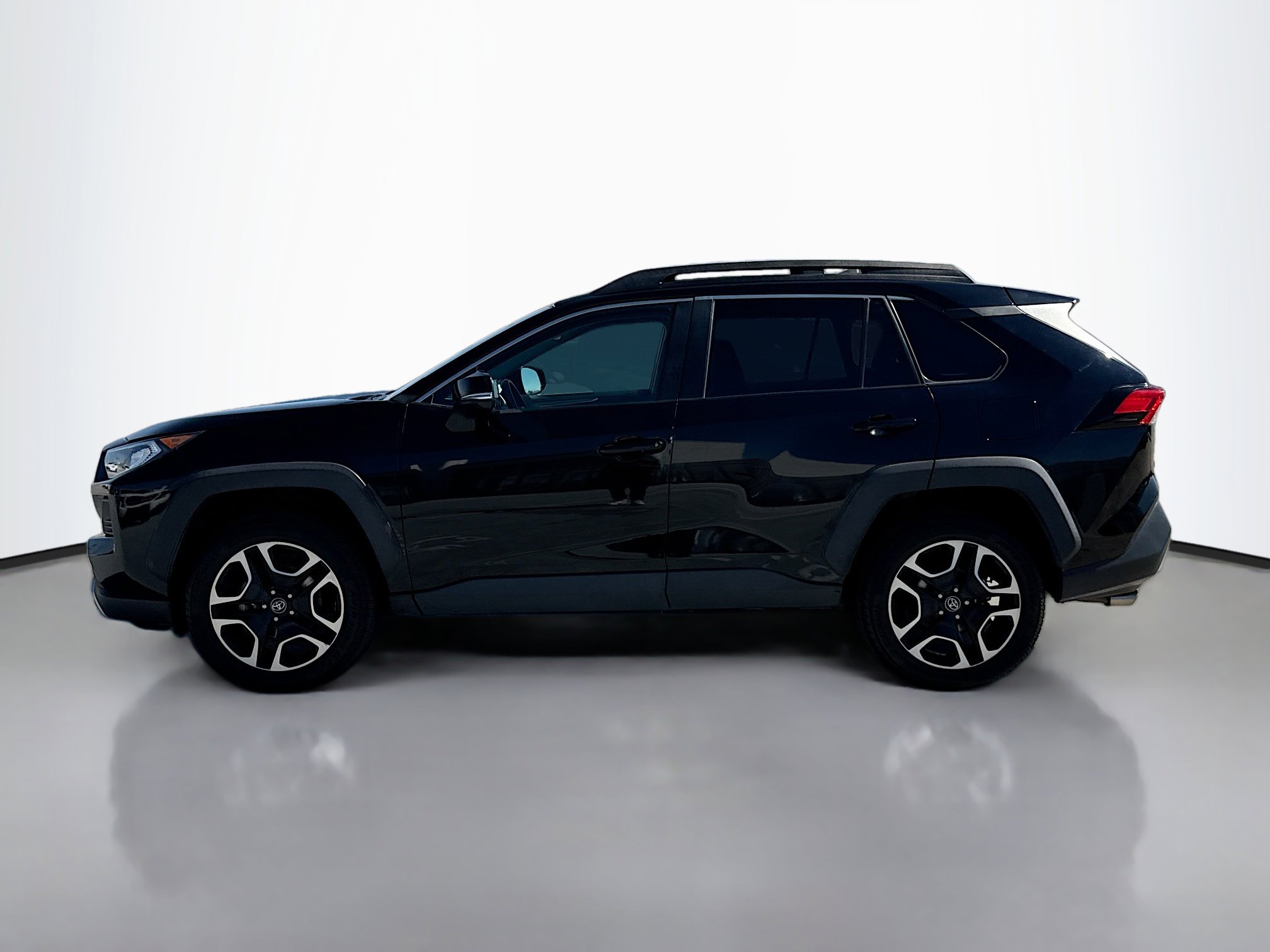2021 Toyota RAV4 Adventure photo 2