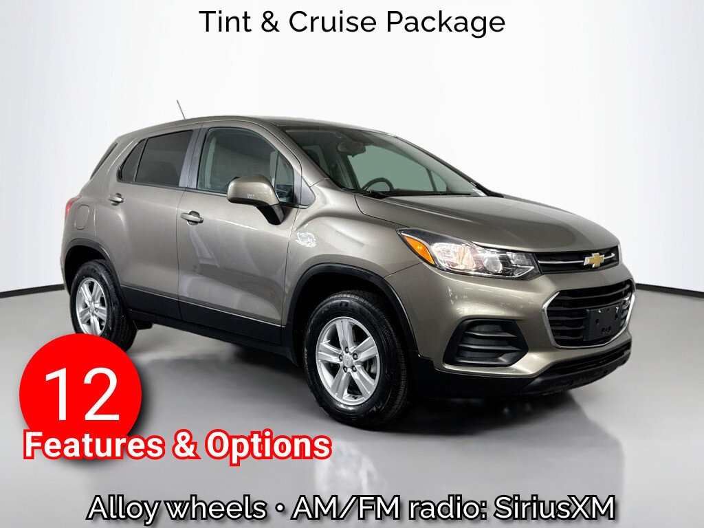 2022 Chevrolet Trax LS AWD's photo
