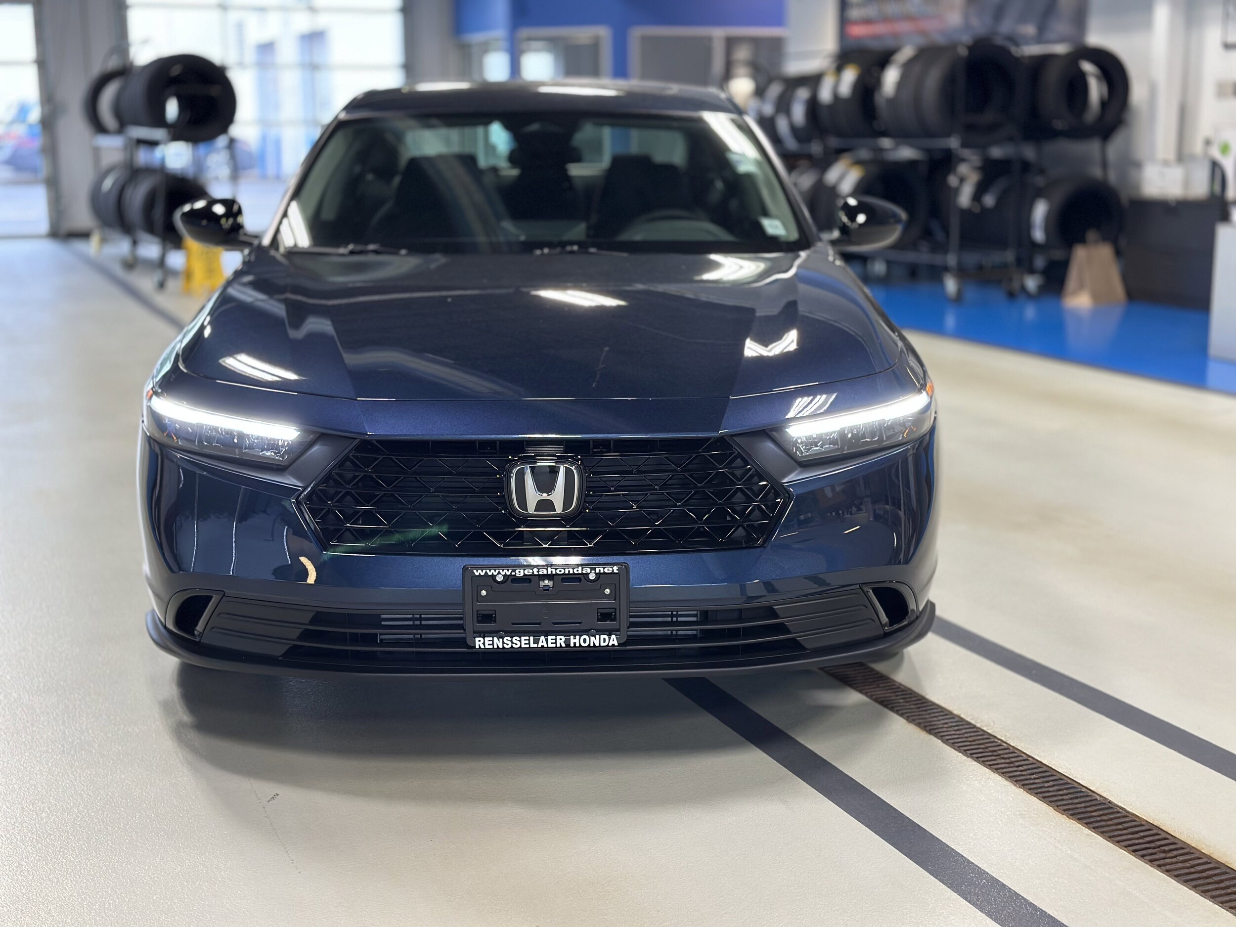 2025 Honda Accord SE photo 2