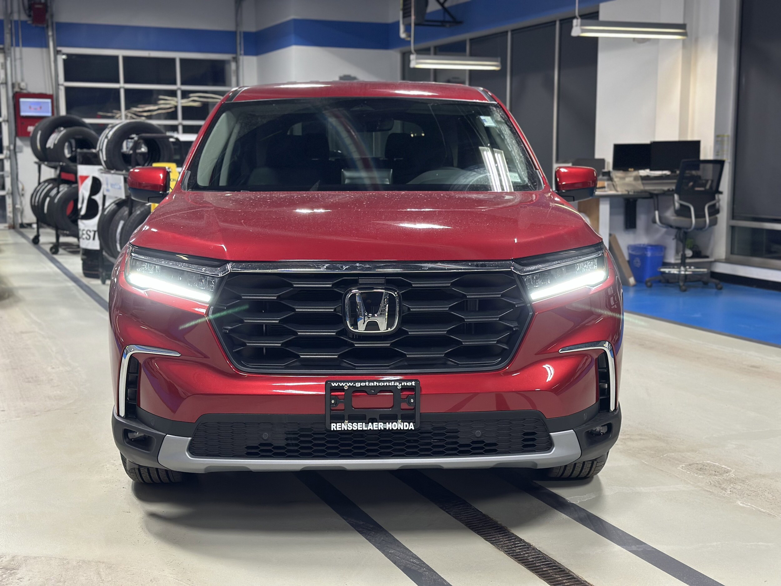 2025 Honda Pilot EX-L photo 2