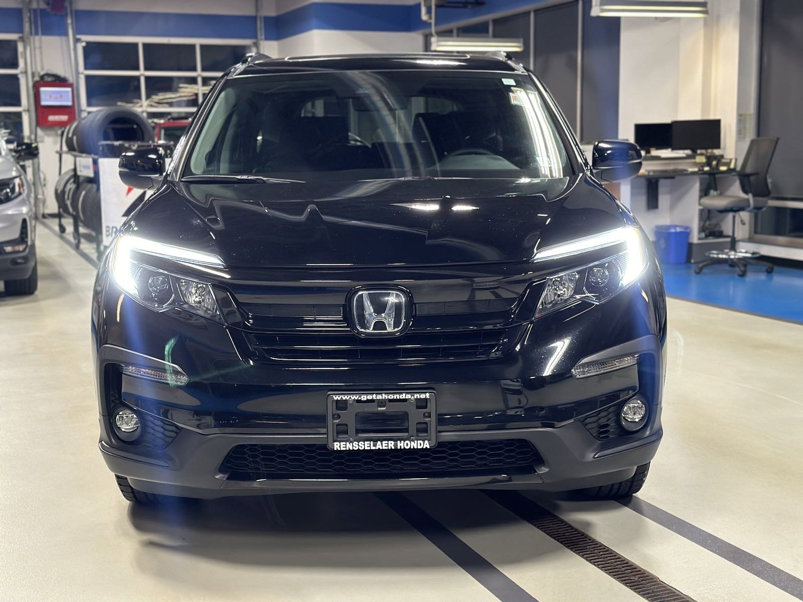 Used 2022 Honda Pilot SE with VIN 5FNYF6H21NB015979 for sale in Troy, NY