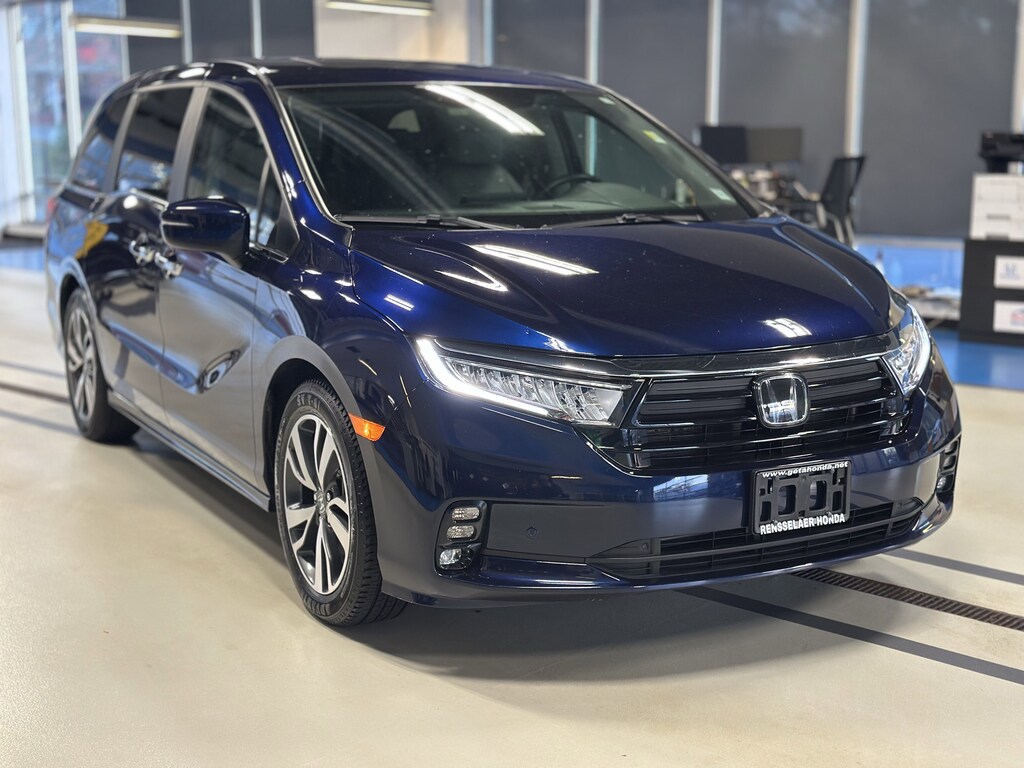 Used 2023 Honda Odyssey Touring Van