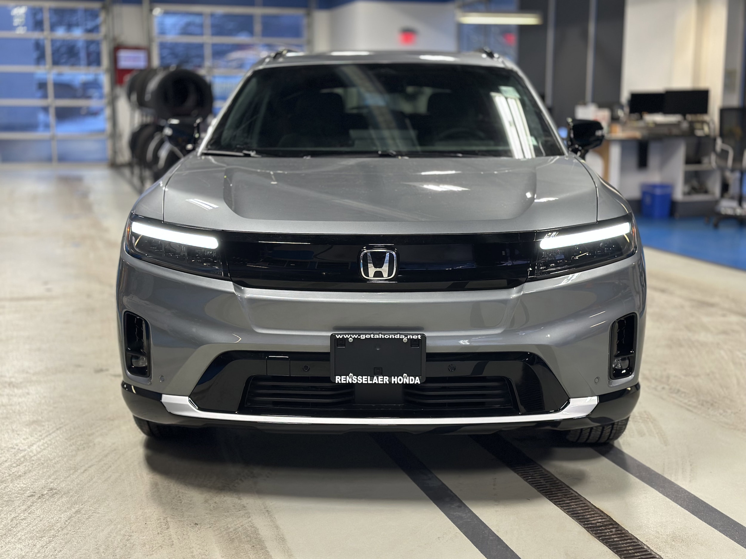 2026 Honda Prologue Touring - Photo 2
