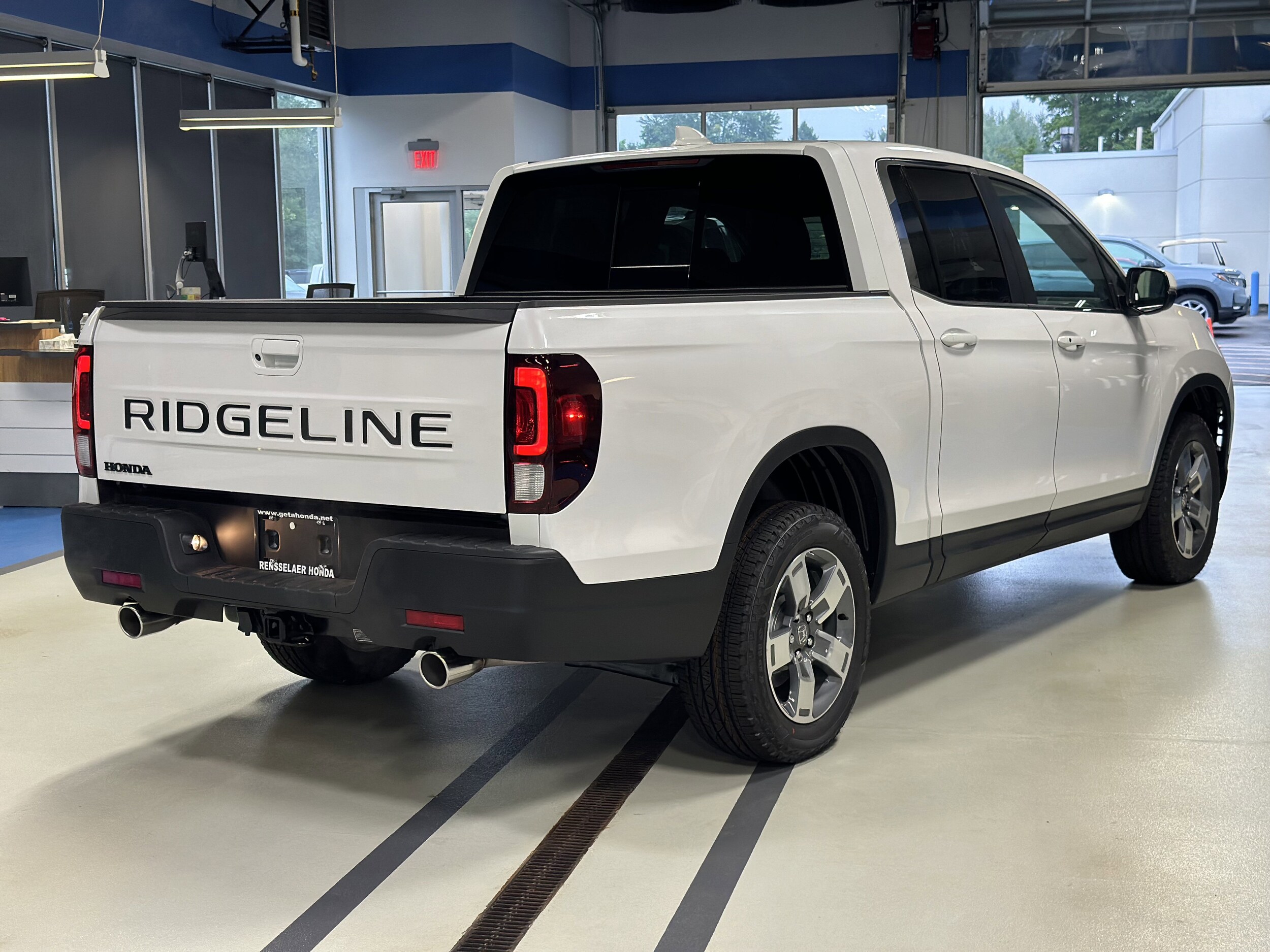 2025 Honda Ridgeline RTL photo 4