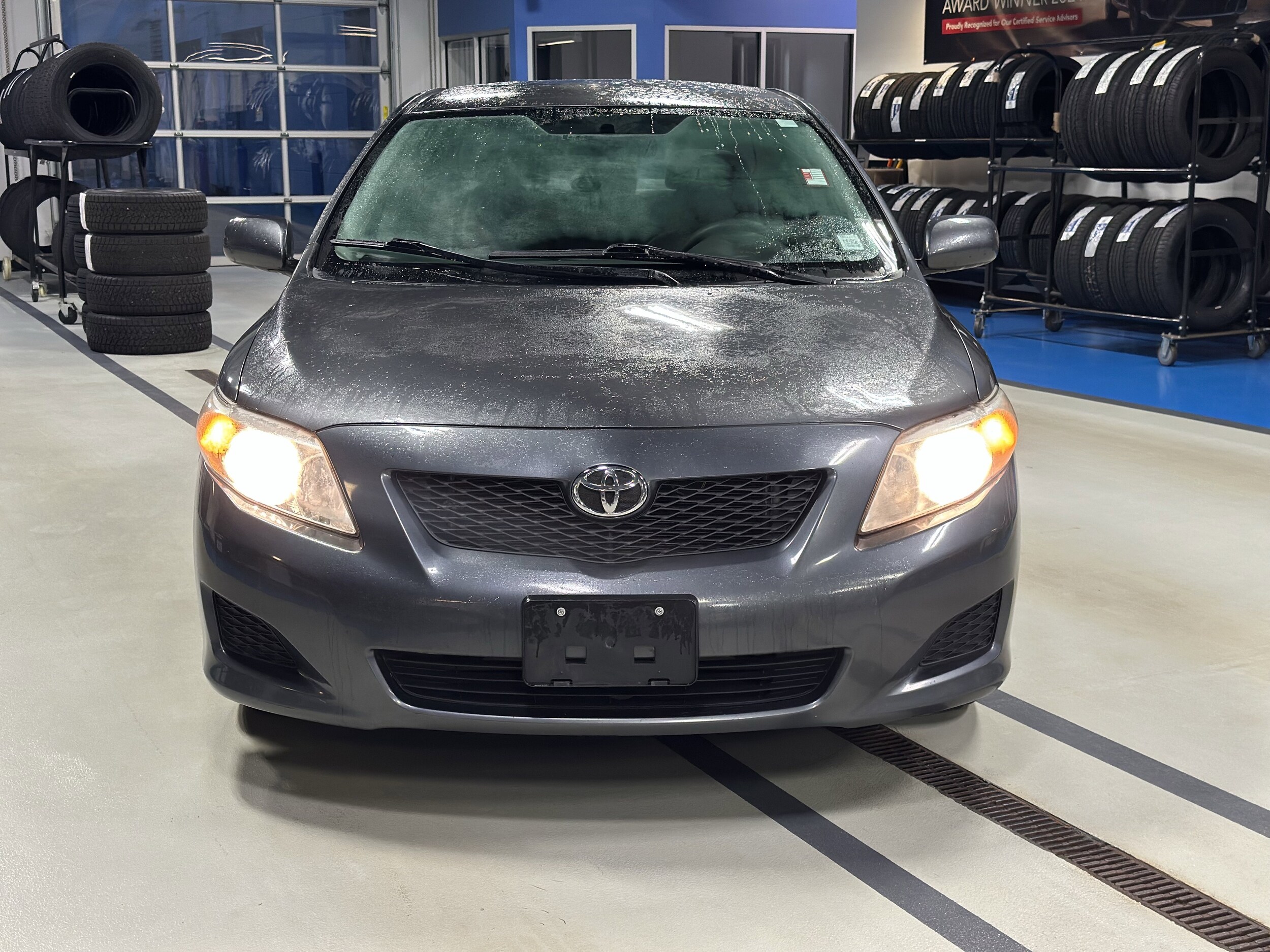 2010 Toyota Corolla LE photo 2