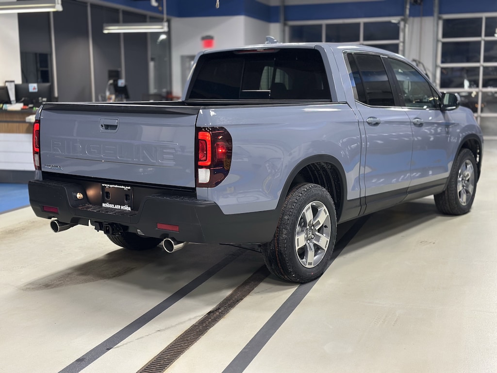 New 2026 Honda Ridgeline RTL Truck Crew Cab
