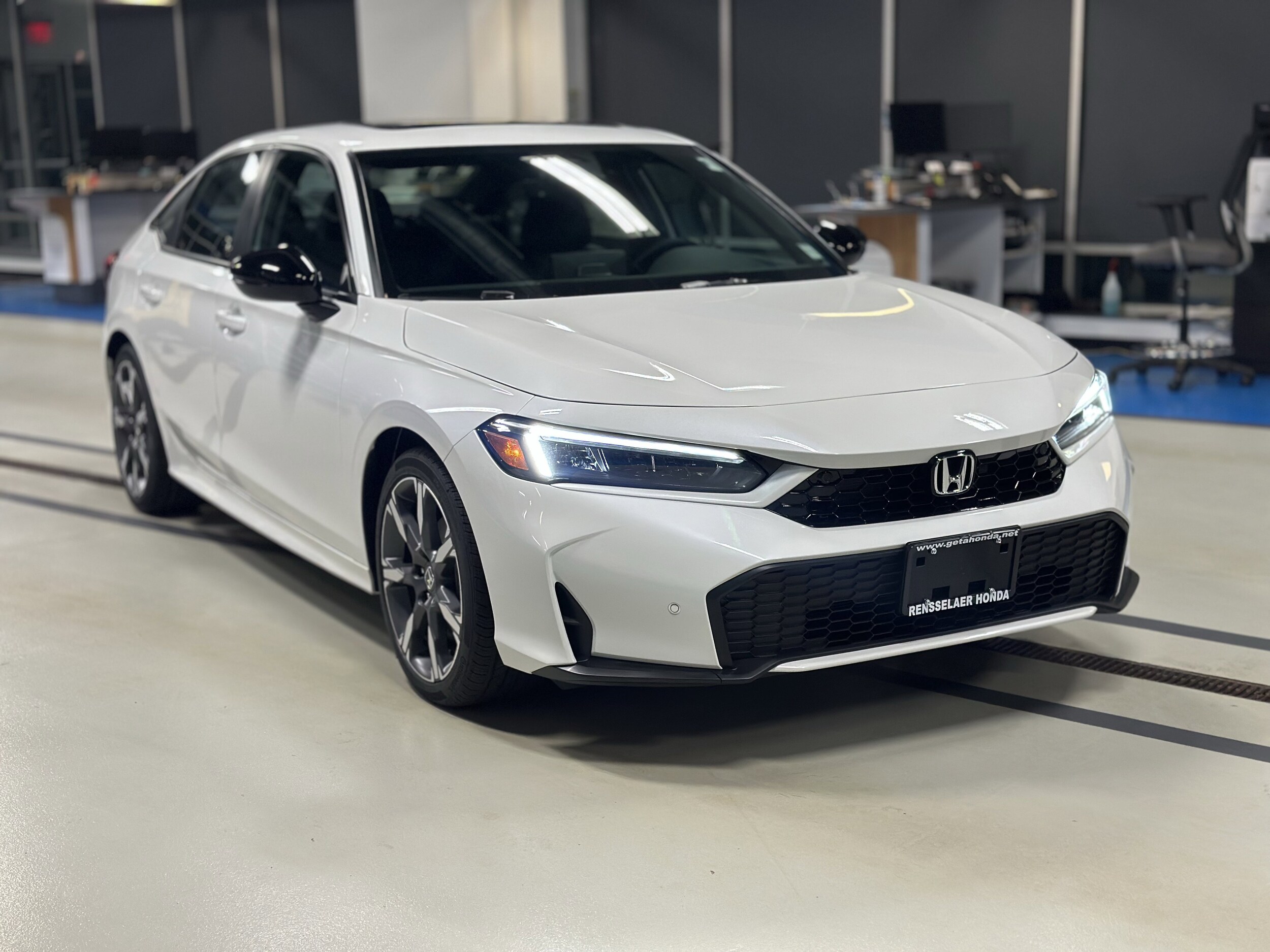 2026 Honda Civic Hybrid Sport Touring photo 3