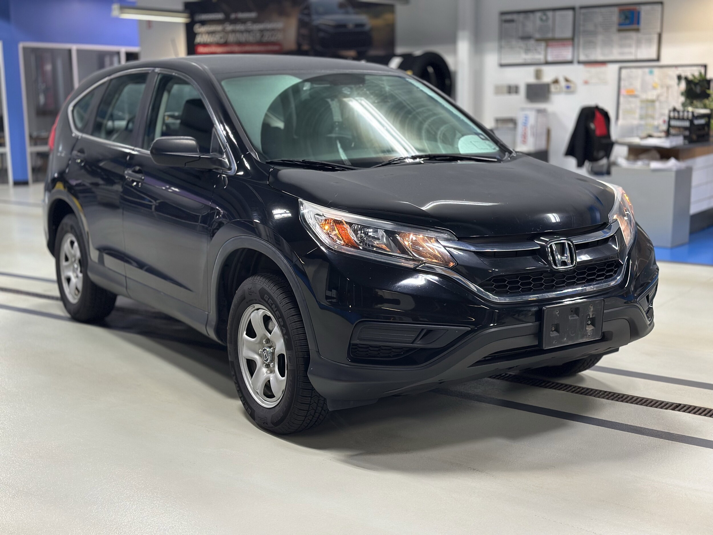 2016 Honda CR-V LX photo 2