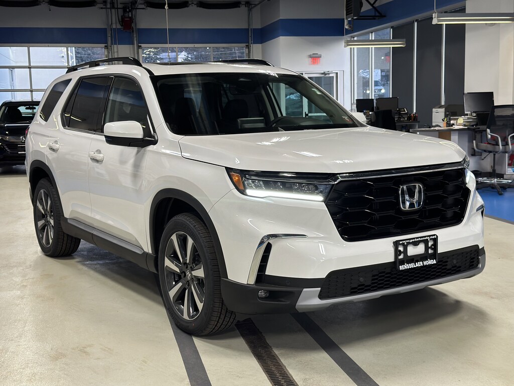 New 2025 Honda Pilot Touring SUV