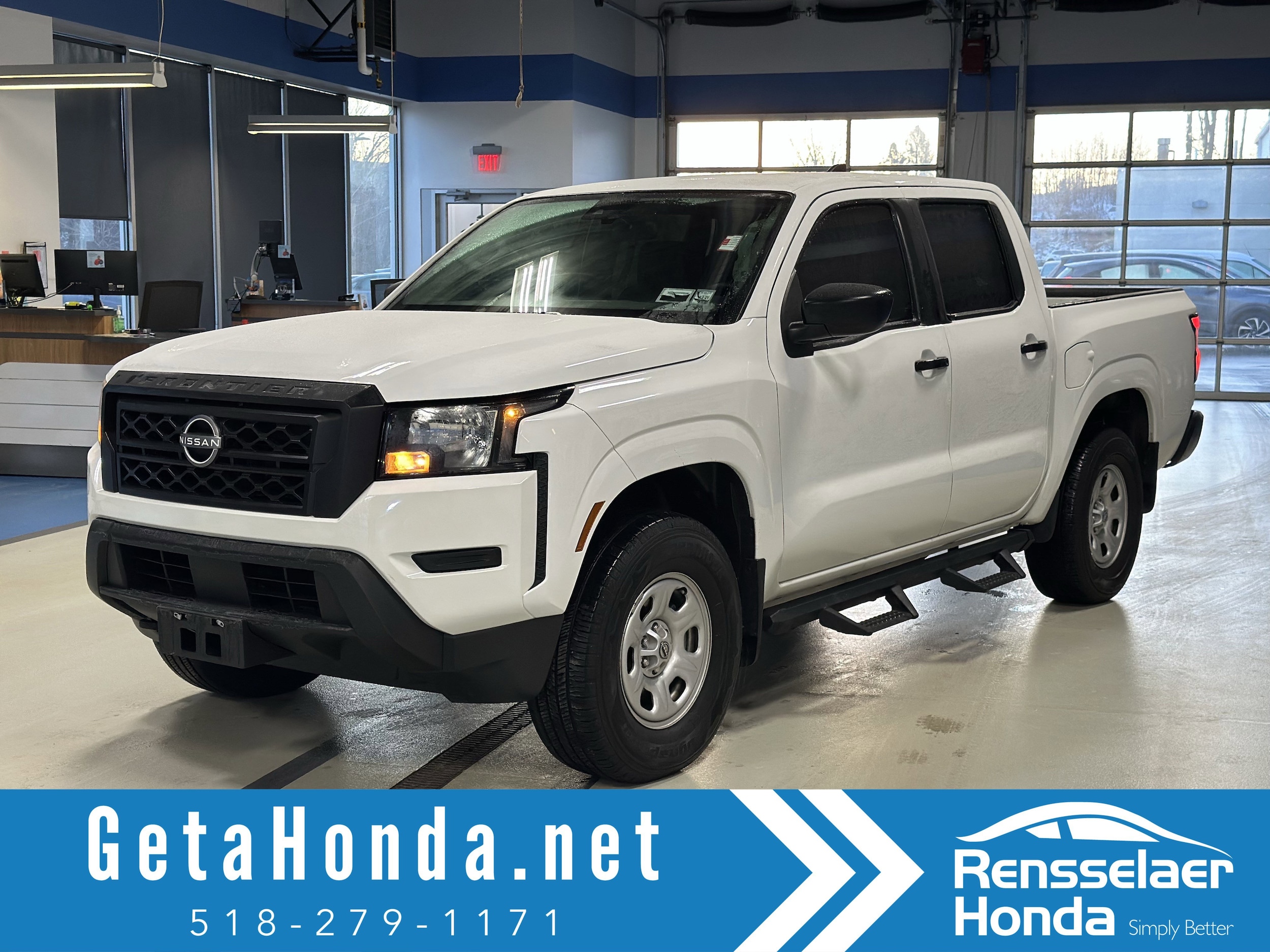 2024 Nissan Frontier S's photo