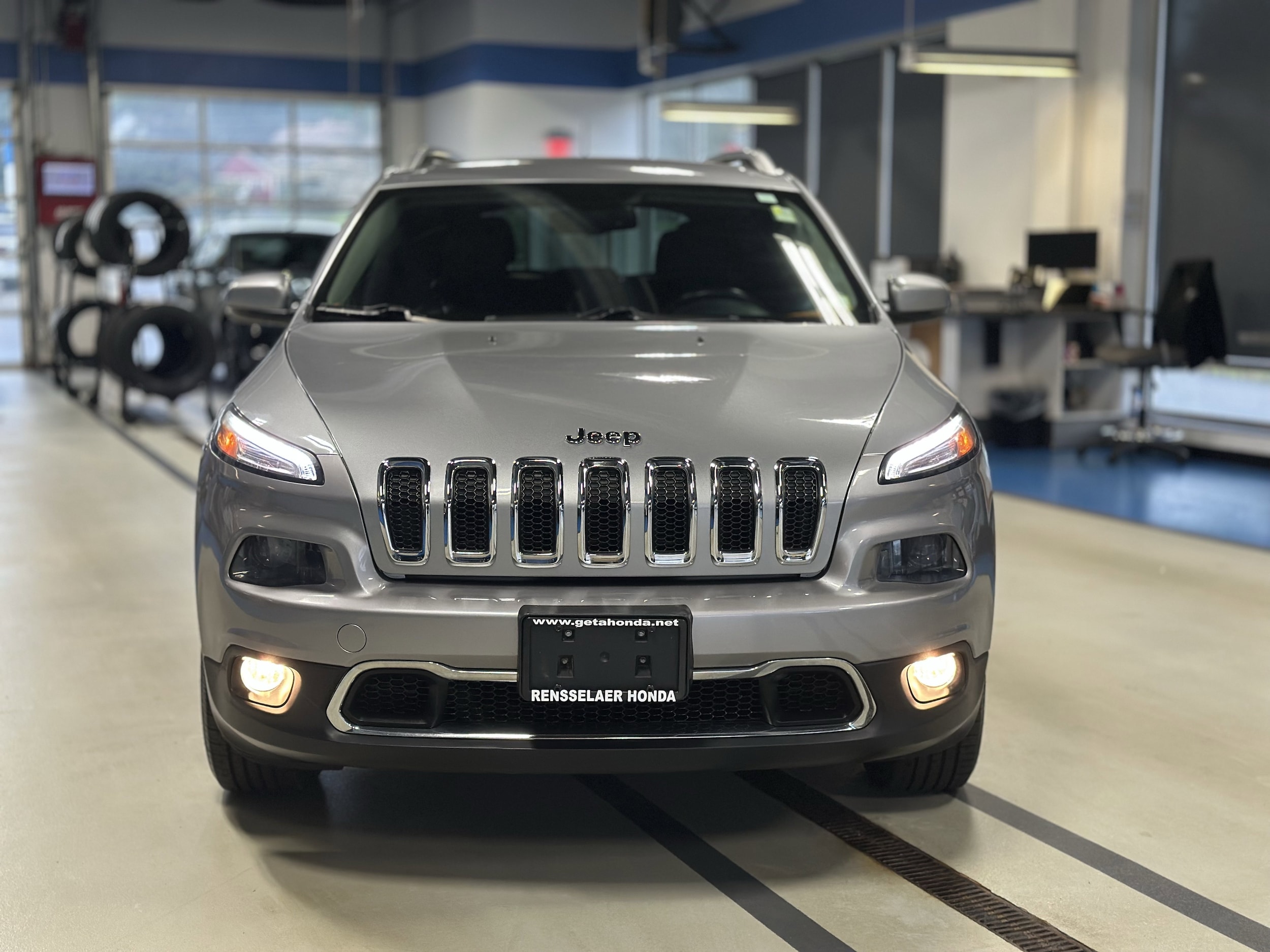 Used 2014 Jeep Cherokee Limited with VIN 1C4PJMDS6EW210878 for sale in Troy, NY