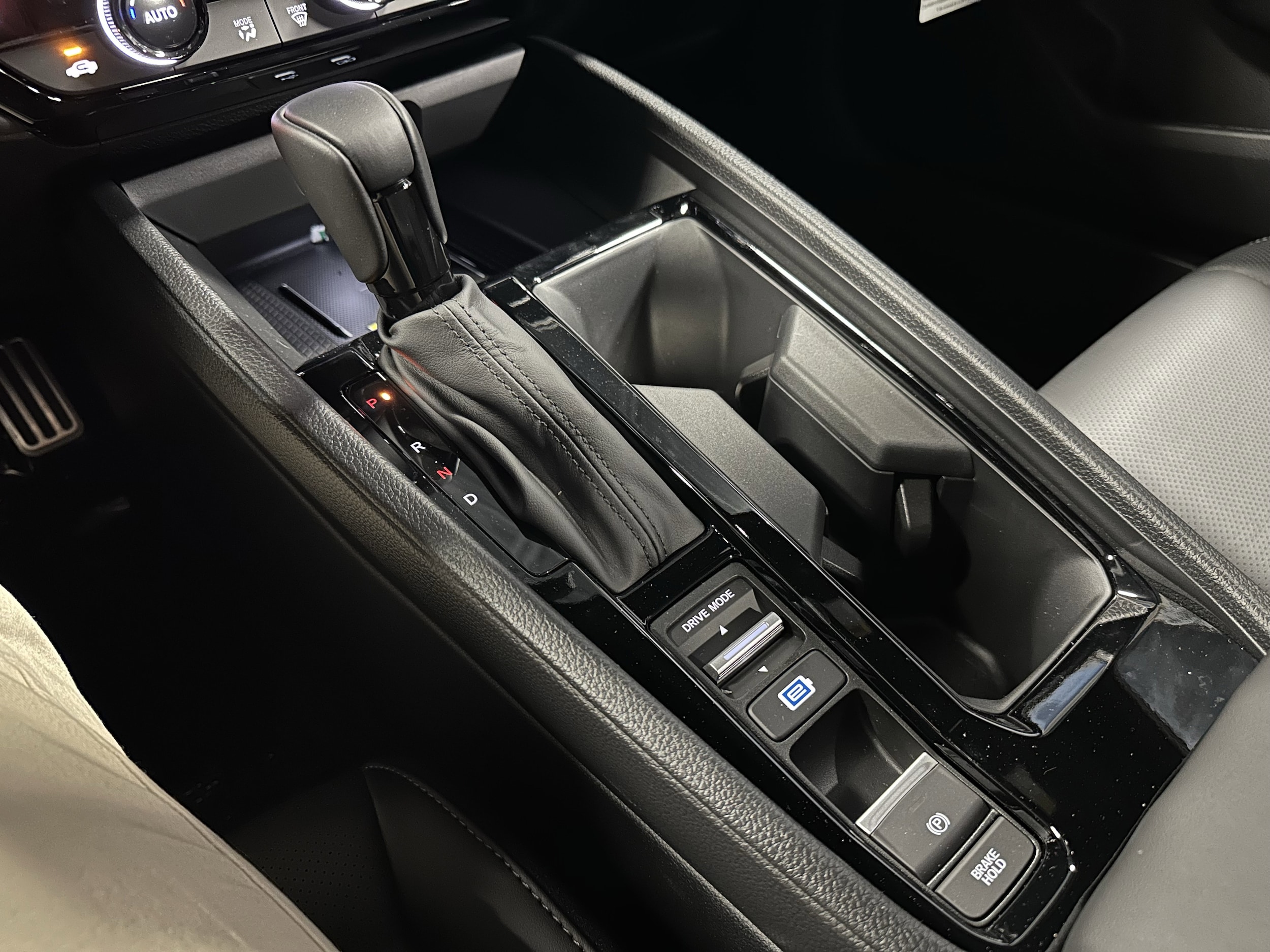 2025 Honda Accord Hybrid Sport-L - Photo 12