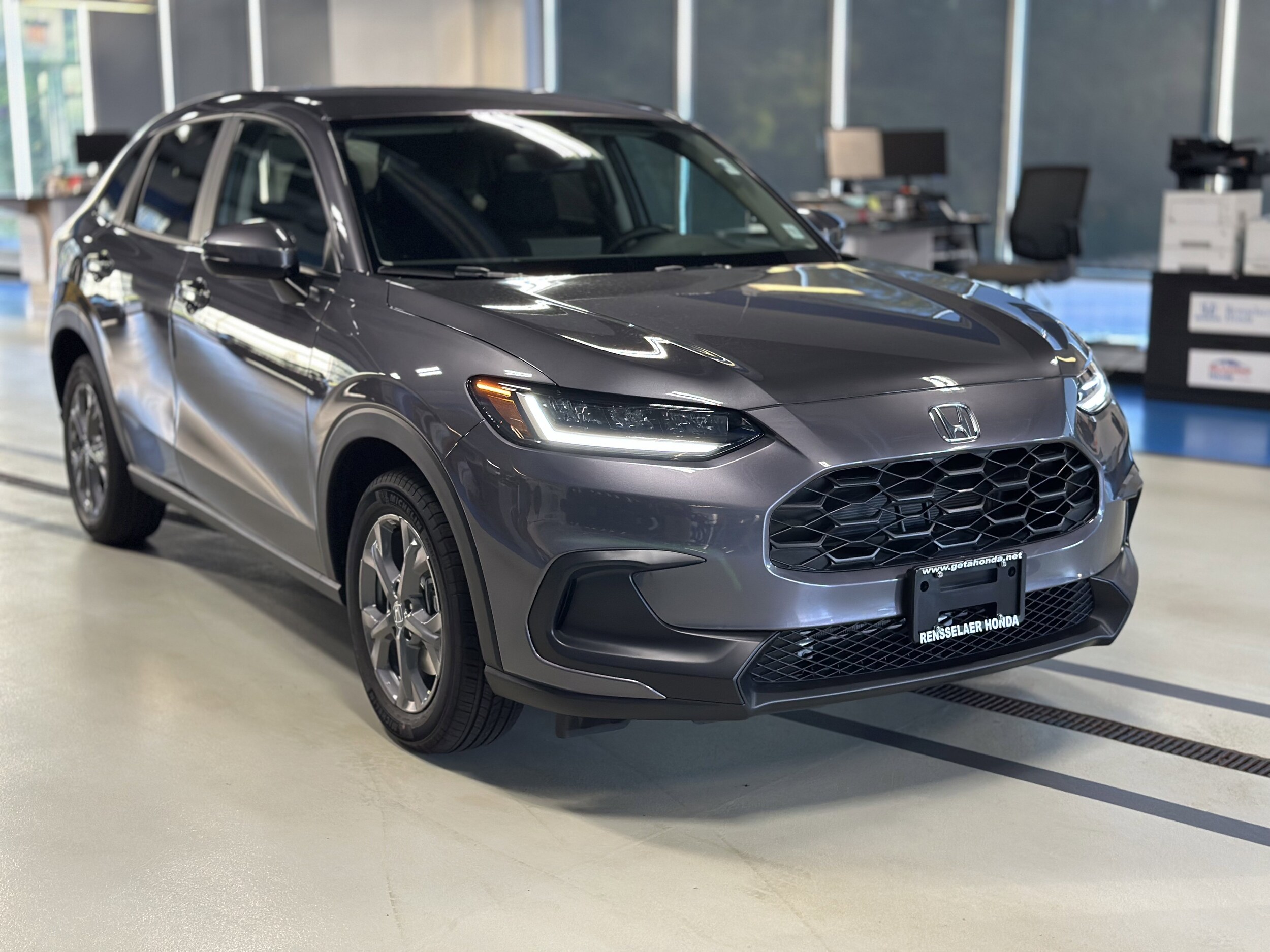2026 Honda HR-V LX photo 3
