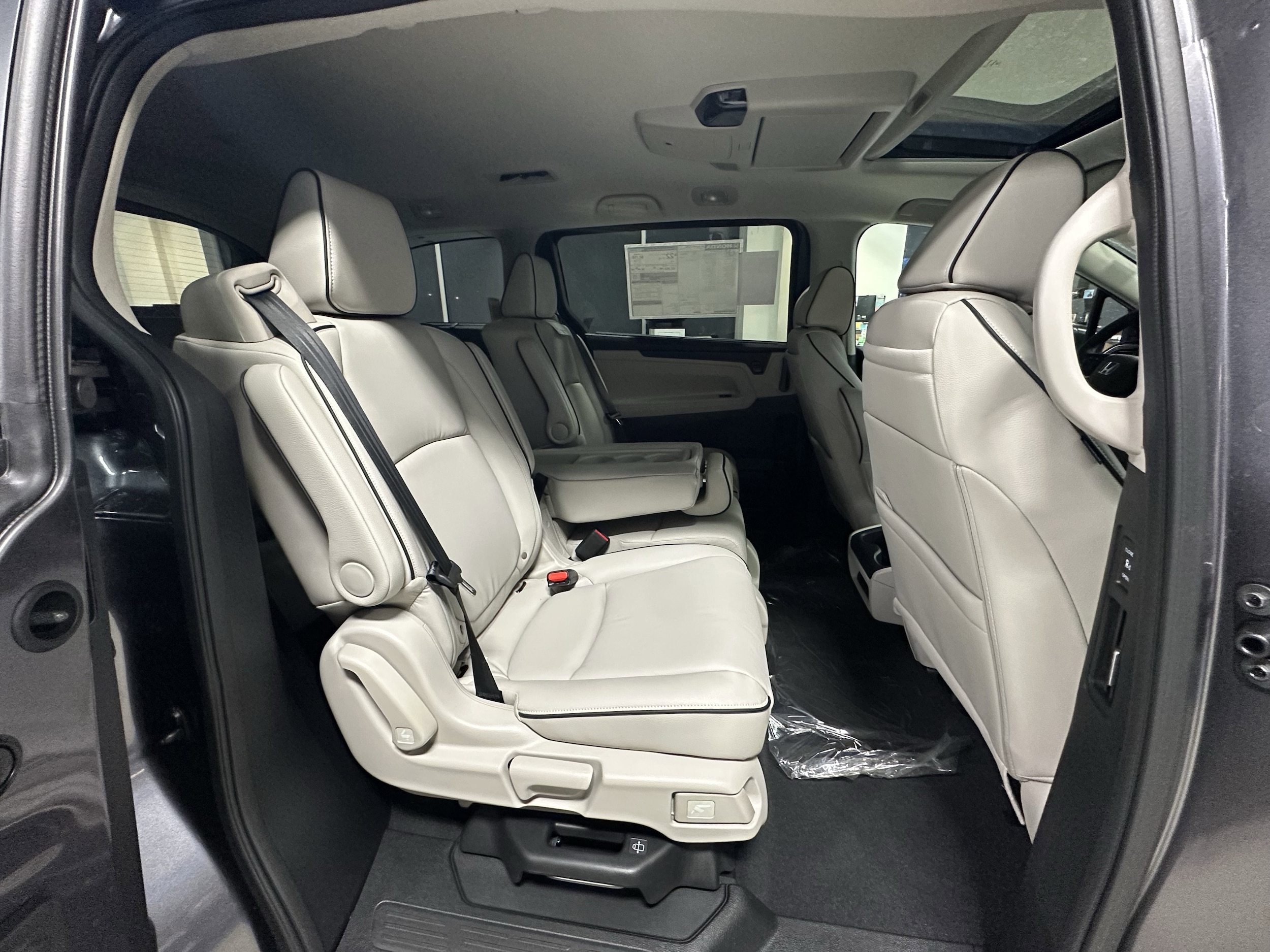 2026 Honda Odyssey Touring - Photo 26