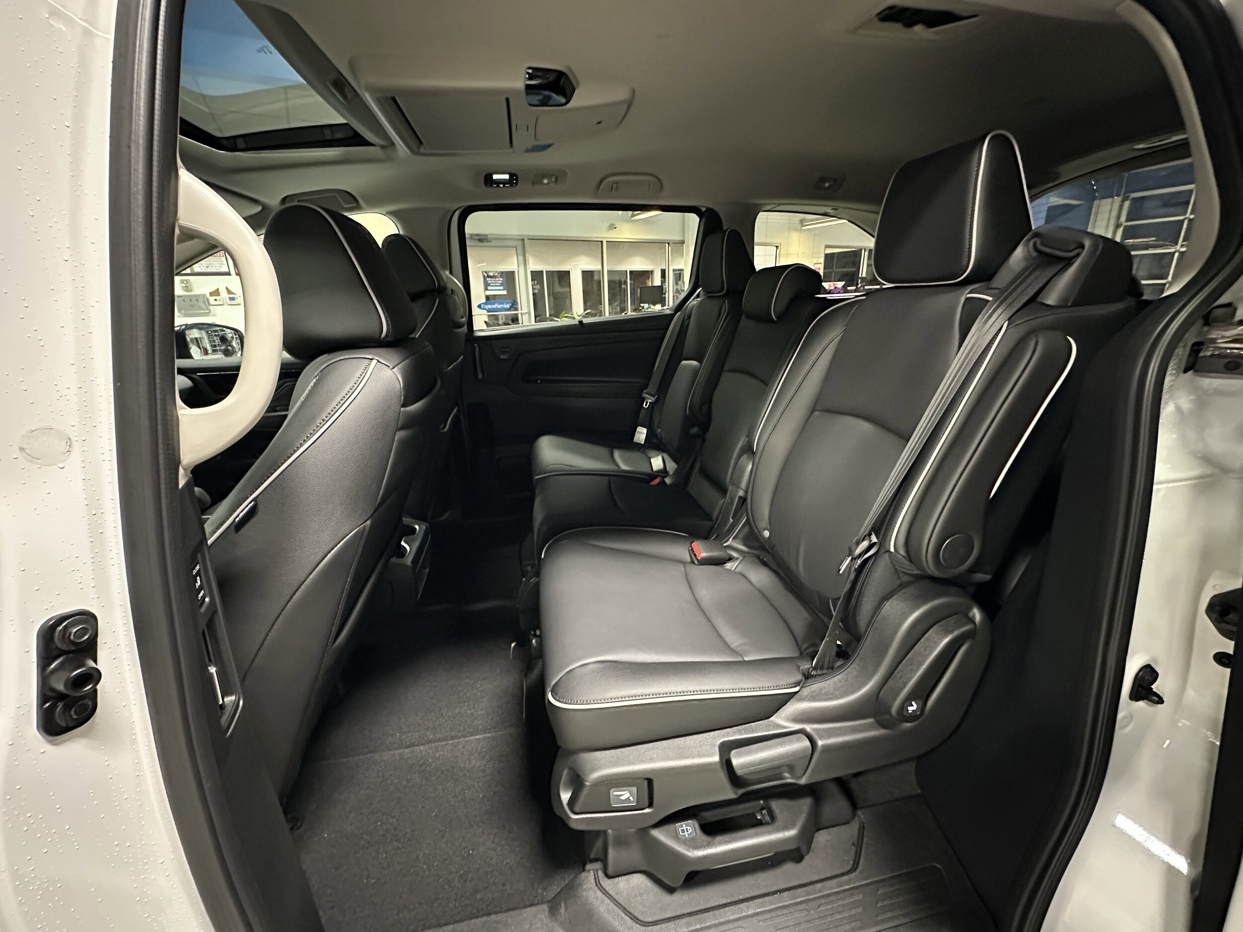 2026 Honda Odyssey Touring - Photo 19