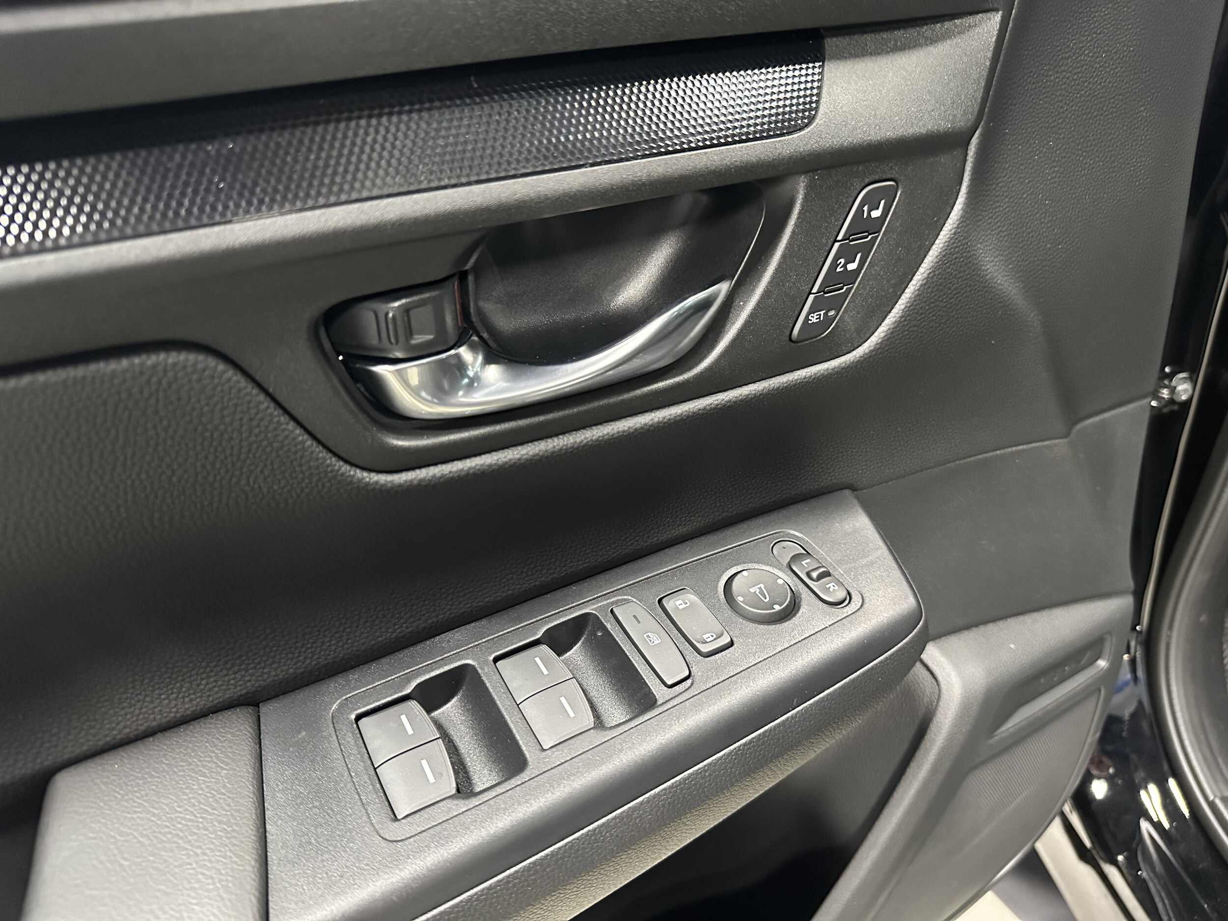 2026 Honda CR-V Sport-L - Photo 17