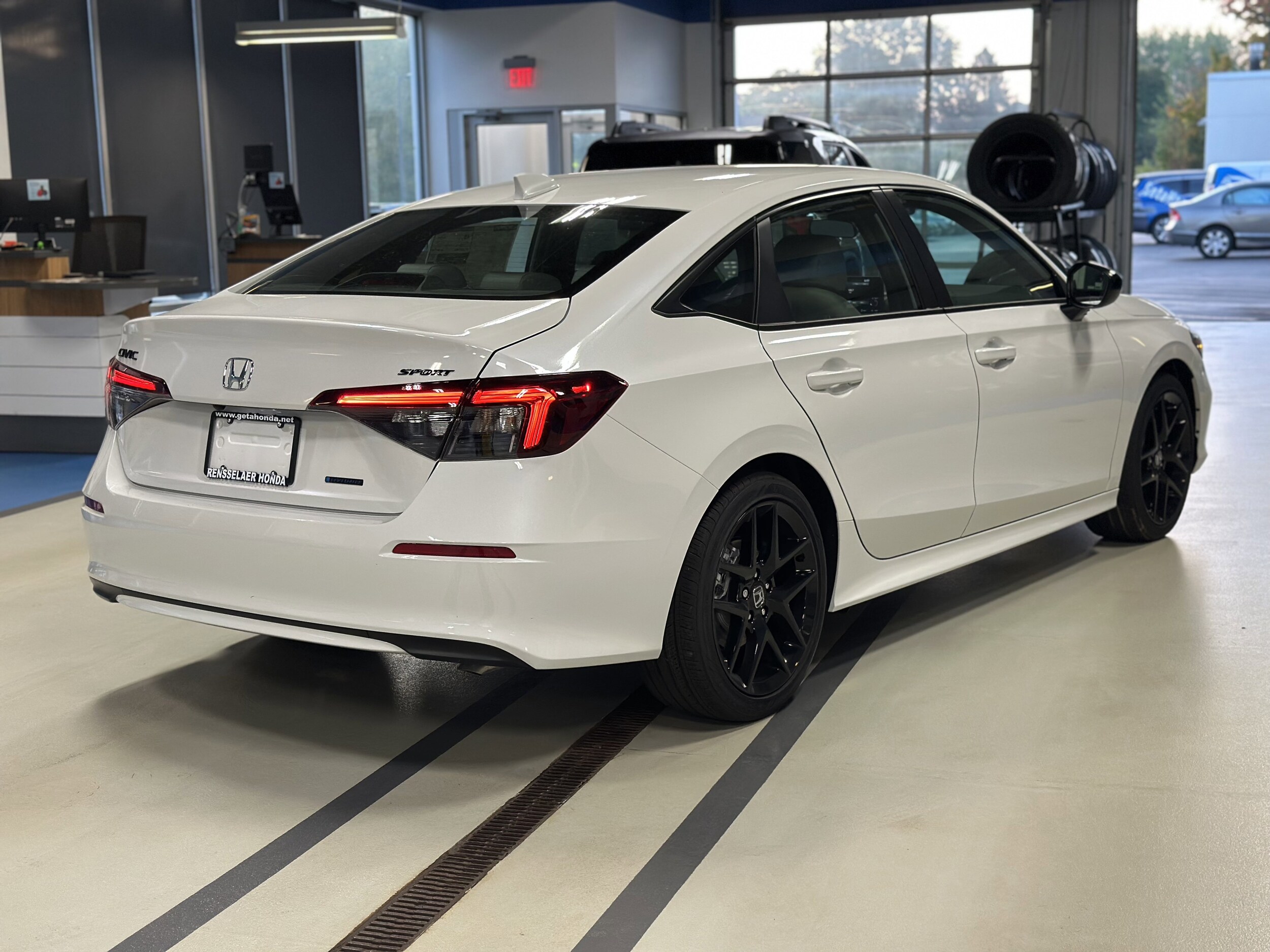 2026 Honda Civic Hybrid Sport photo 4