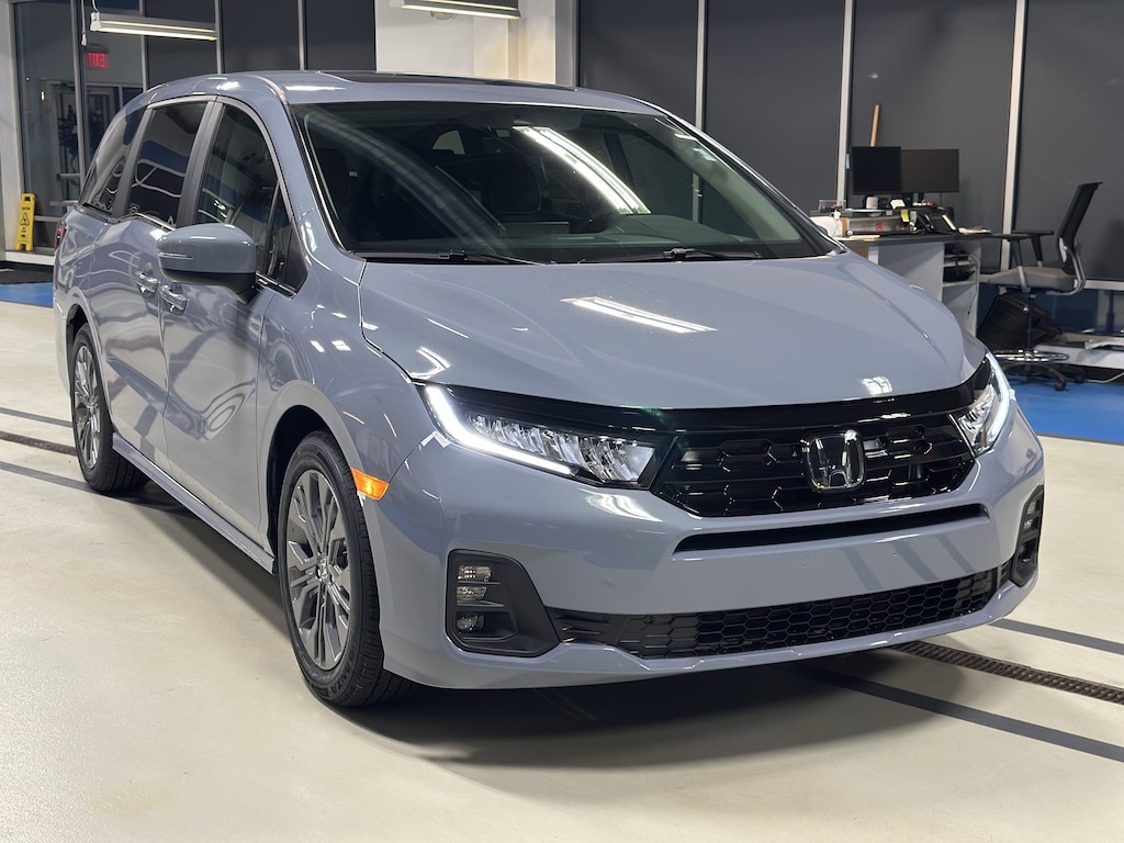 New 2026 Honda Odyssey Touring Van Passenger