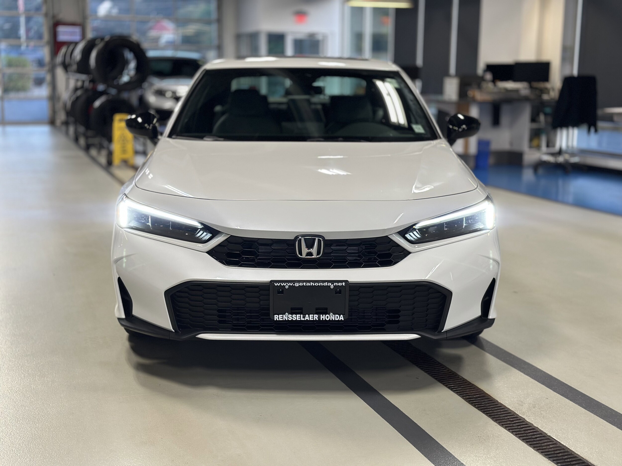 2026 Honda Civic Hybrid Sport photo 2