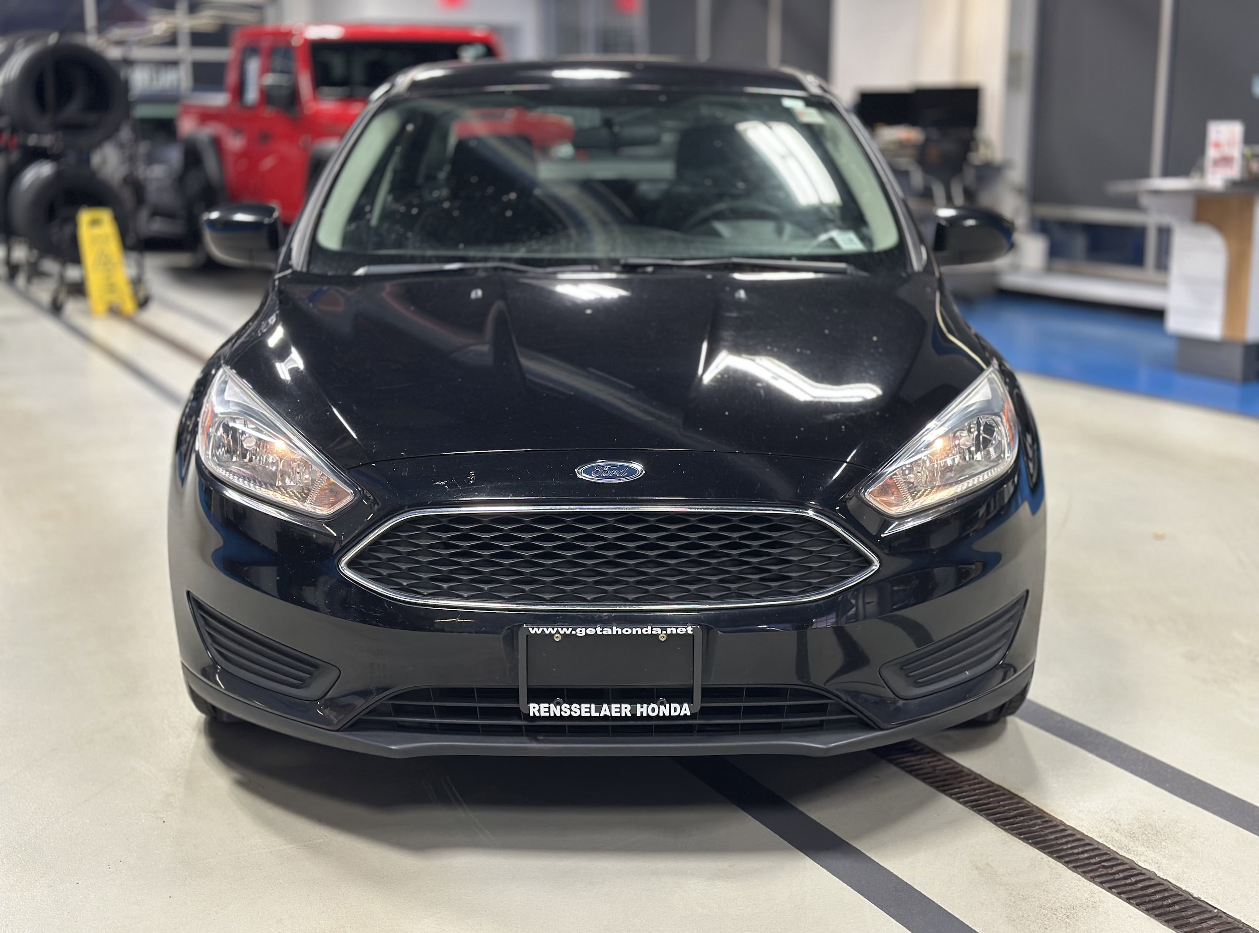 Used 2018 Ford Focus SE with VIN 1FADP3F28JL324407 for sale in Troy, NY