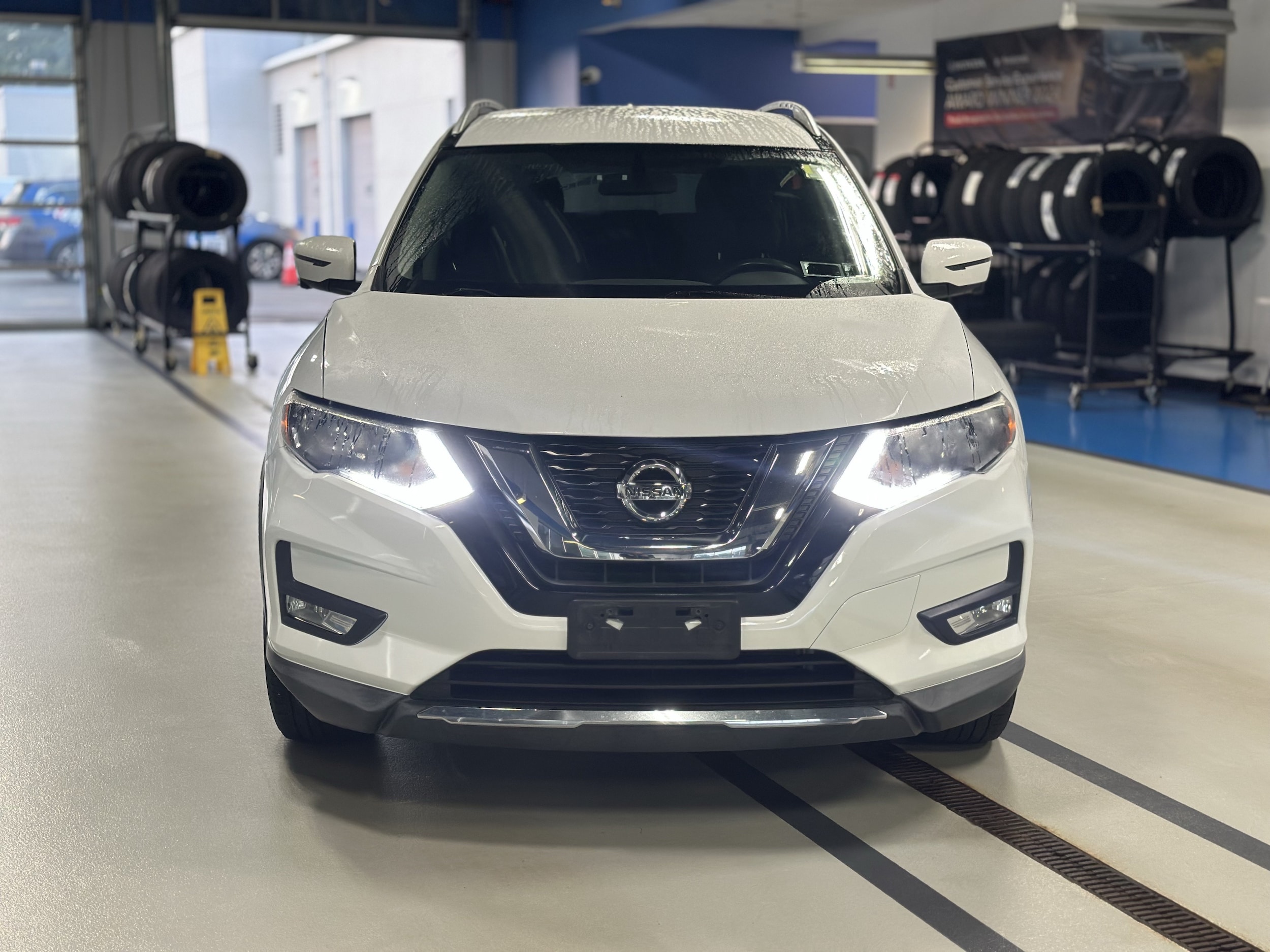 Used 2017 Nissan Rogue SV with VIN KNMAT2MVXHP562570 for sale in Troy, NY