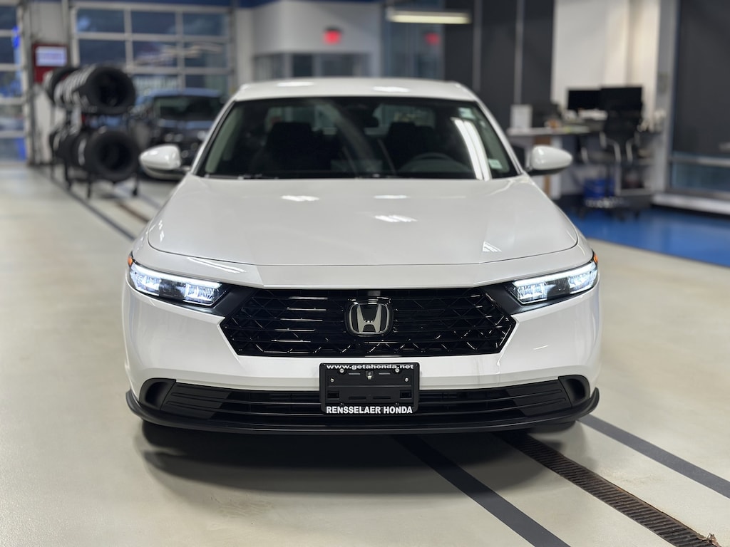 New 2025 Honda Accord LX Sedan