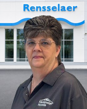 Staff member Susan Fredette from ID_0179c17601e9