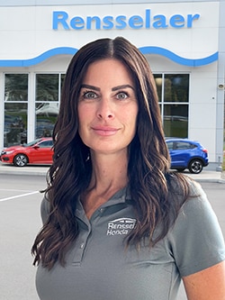 Staff member Diane Rositano from ID_6341e2b0359f