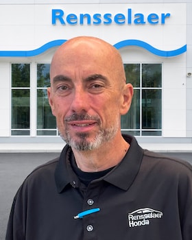 Staff member Mike Williams from ID_c7fe2efc9c24
