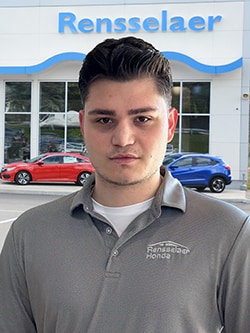 Staff member Efe Ozdinc from ID_c7fe2efc9c24