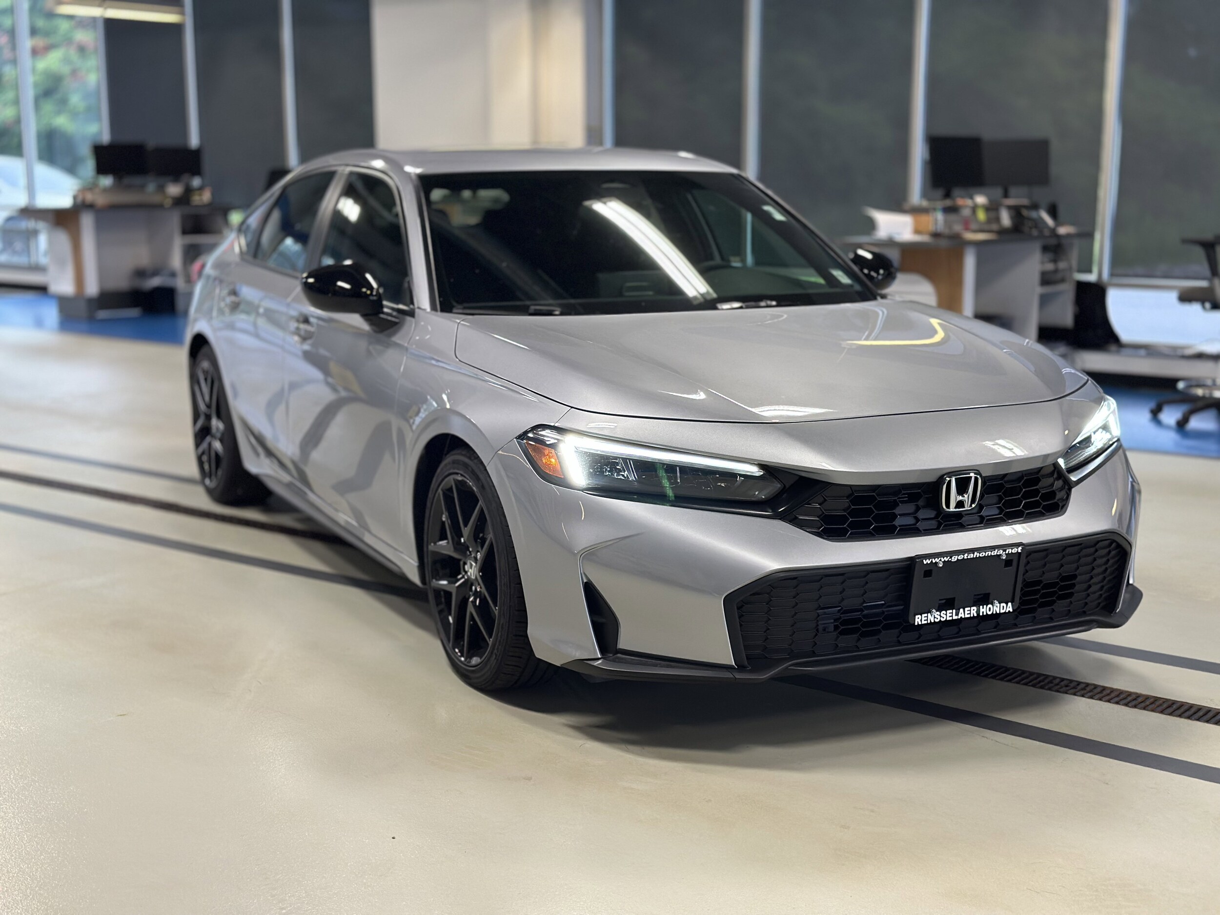 2025 Honda Civic Sport Hatchback photo 3