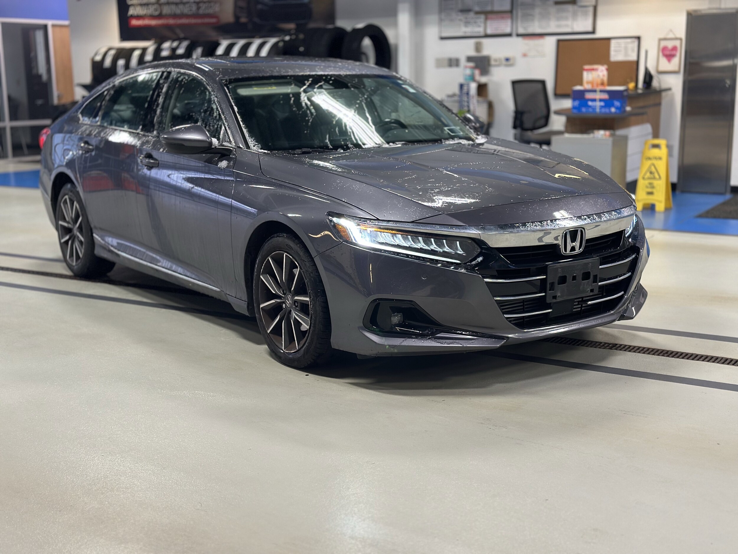2021 Honda Accord EX-L 1.5T photo 3