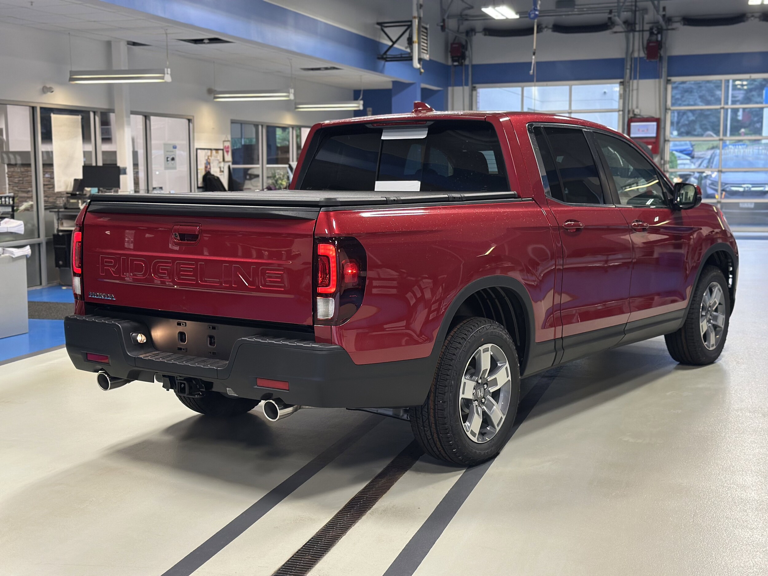 2026 Honda Ridgeline RTL photo 2